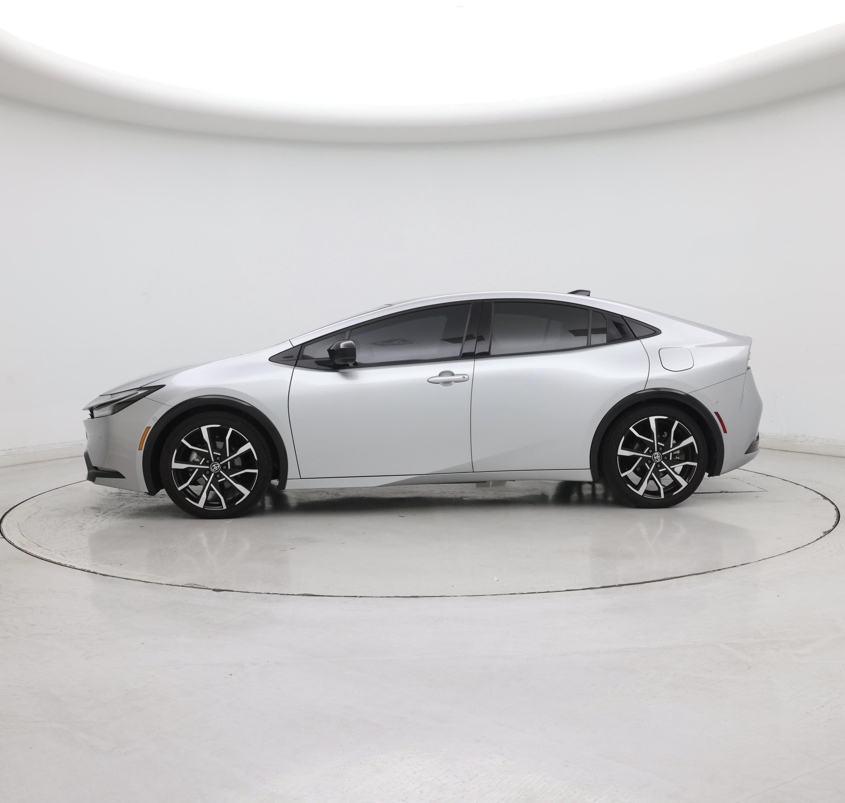 Thumbnail: 2024 Toyota Prius Prime - 3