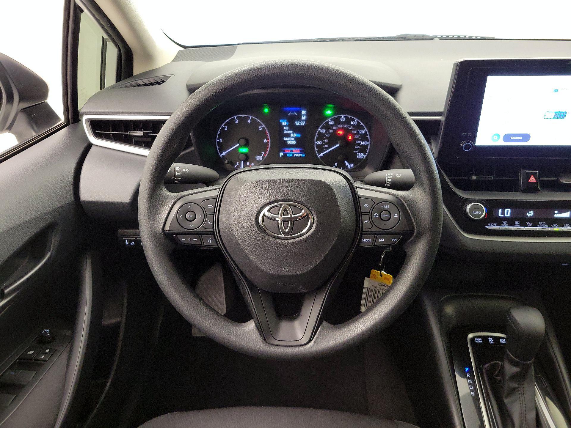 Thumbnail: 2023 Toyota Corolla - 10