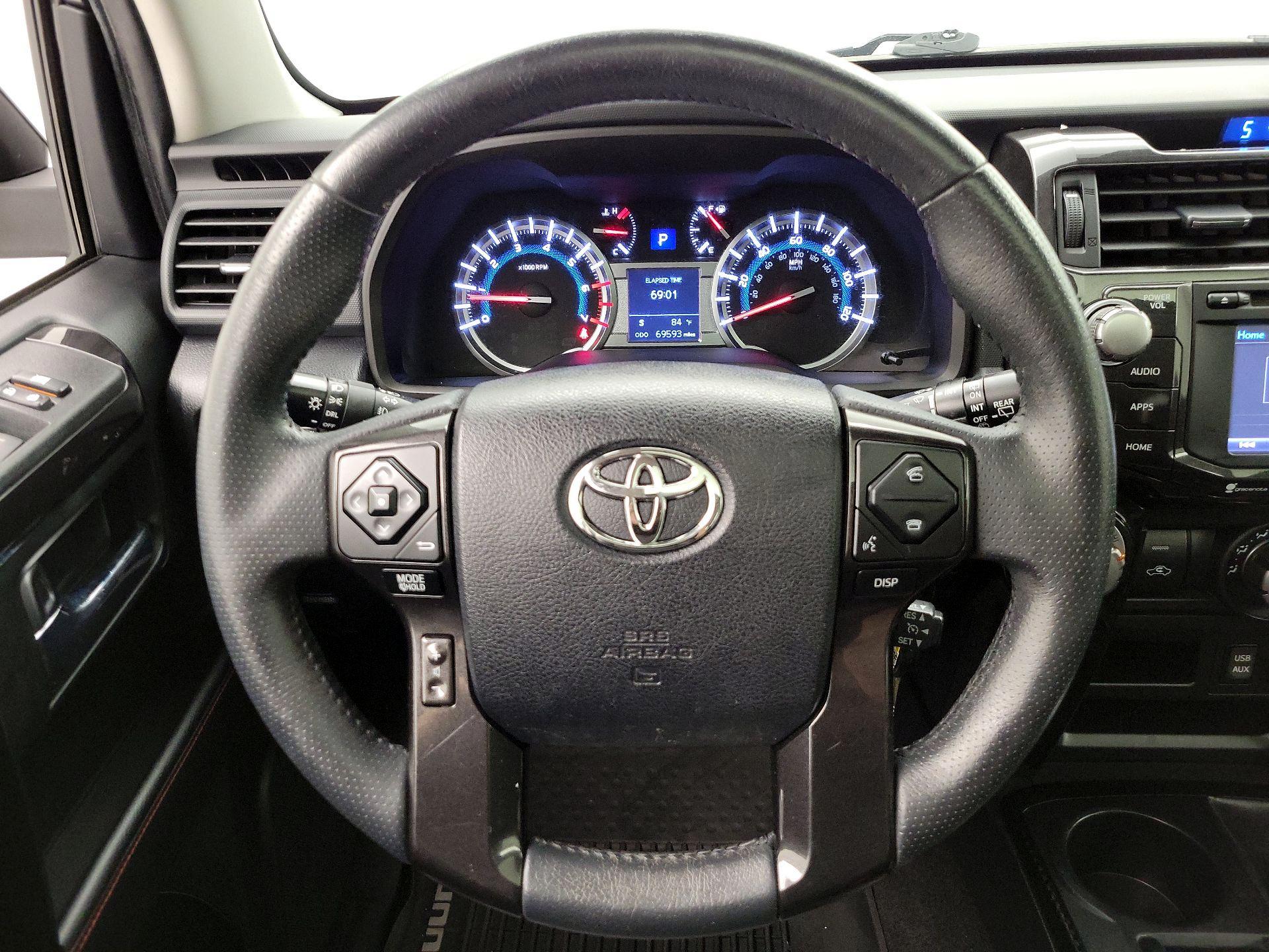 Thumbnail: 2019 Toyota 4Runner - 10