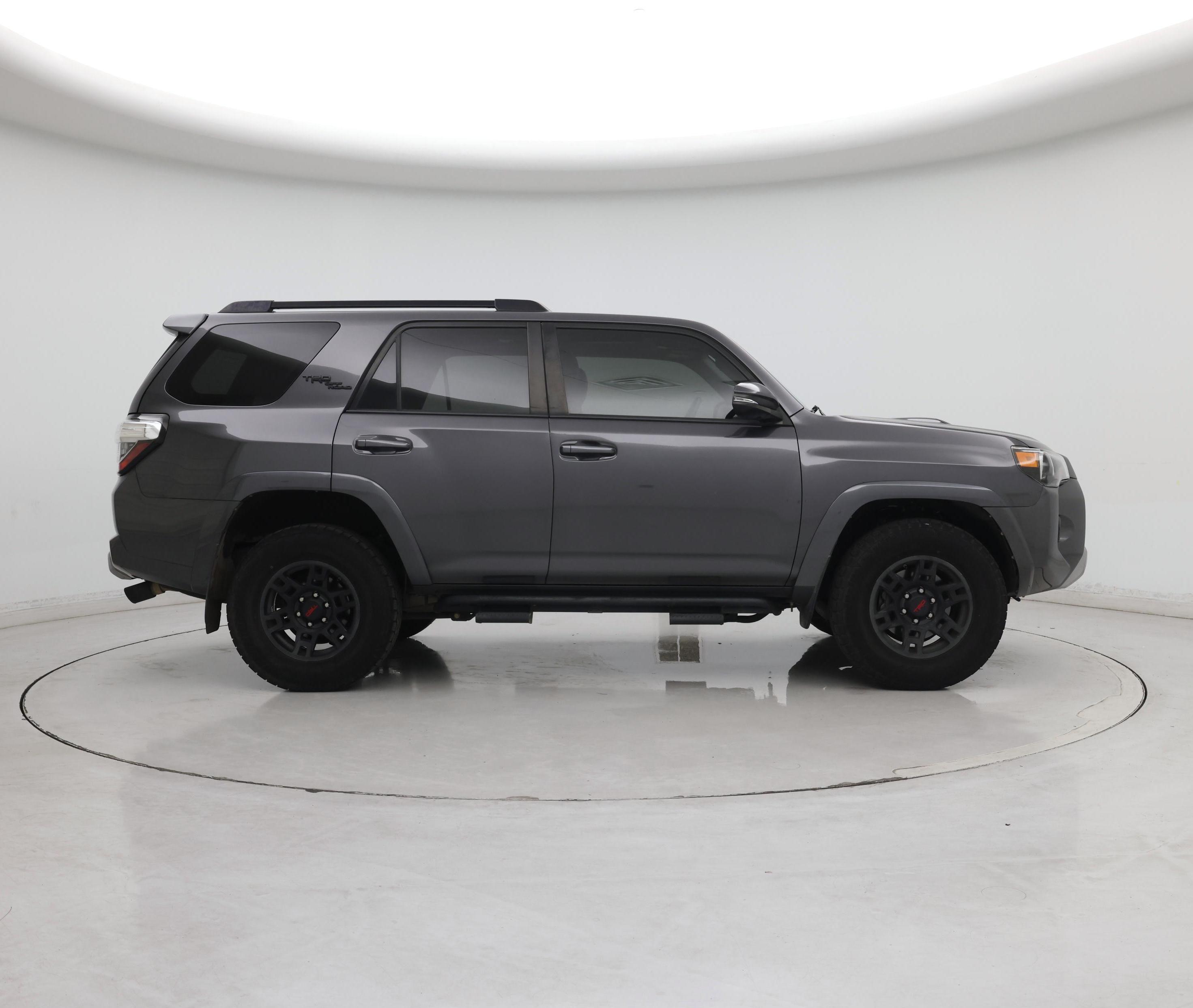 Thumbnail: 2019 Toyota 4Runner - 7
