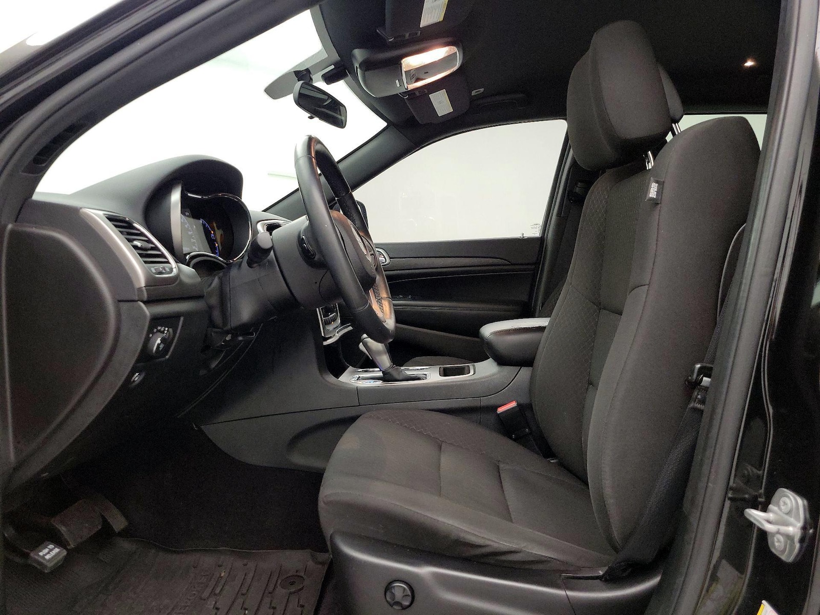 2018 Jeep Grand Cherokee Laredo E - Photo 12