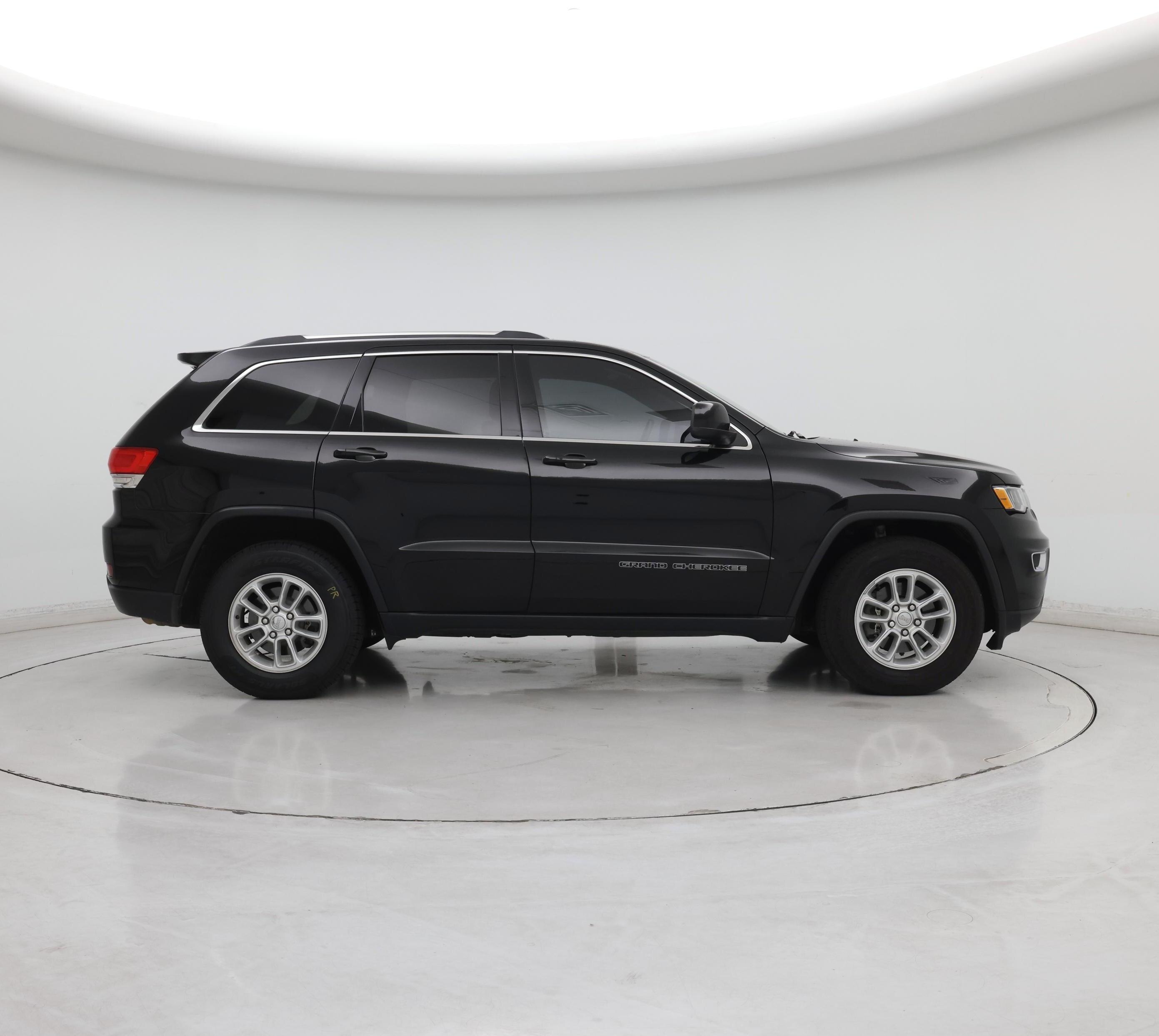 Thumbnail: 2018 Jeep Grand Cherokee - 7