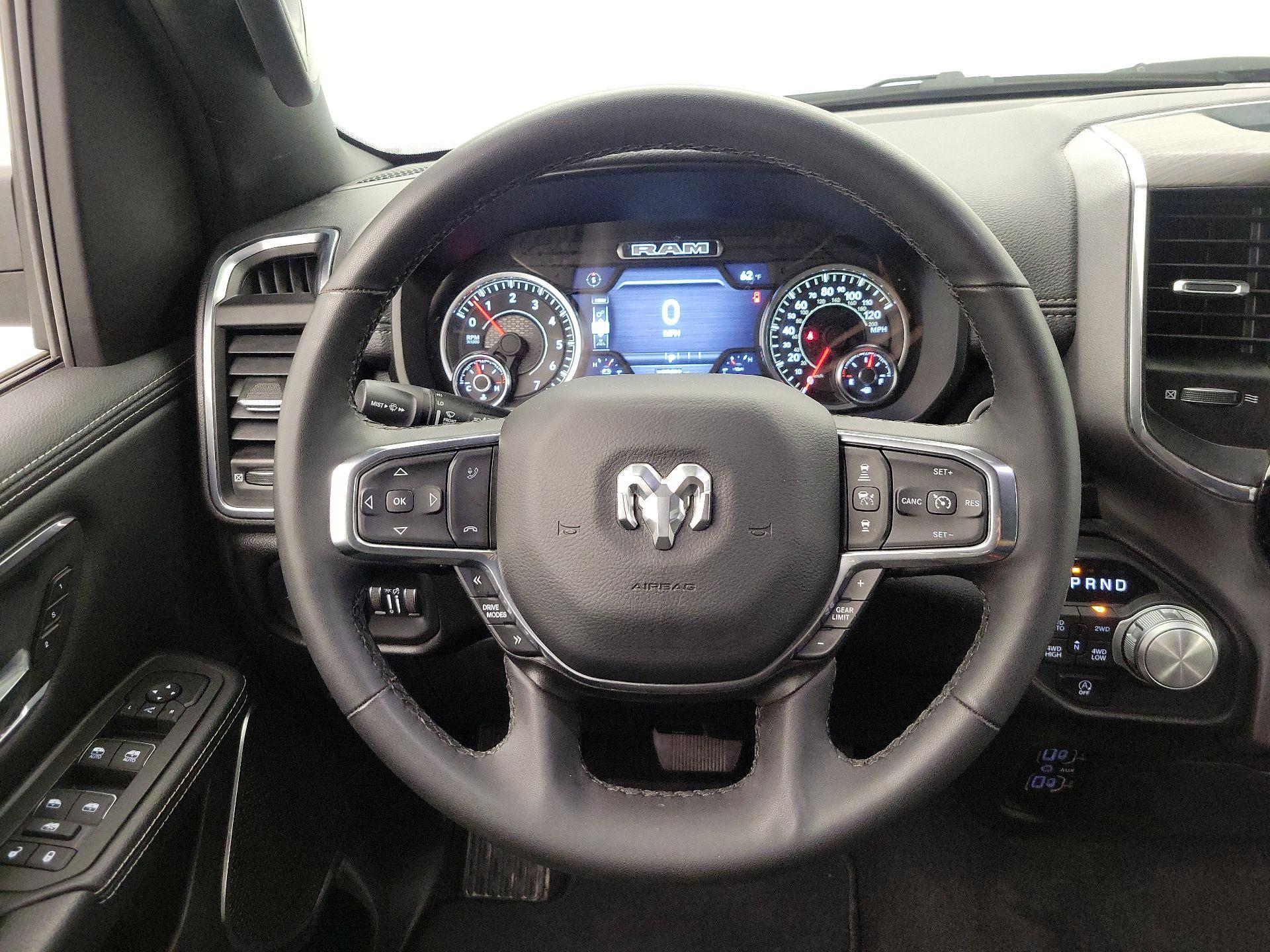 Thumbnail: 2025 RAM 1500 - 10