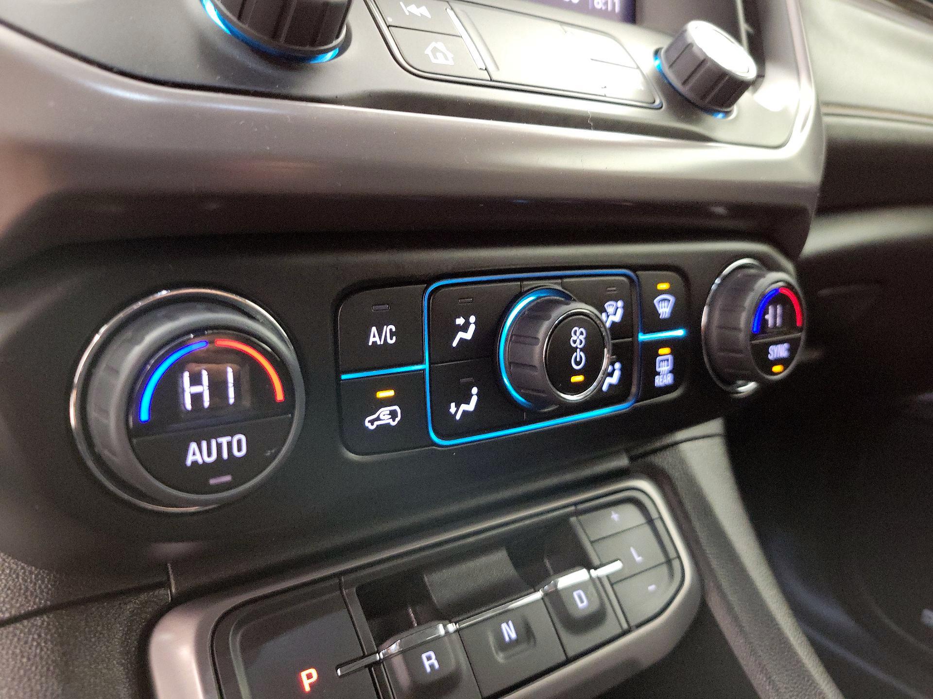 Thumbnail: 2023 GMC Acadia - 17