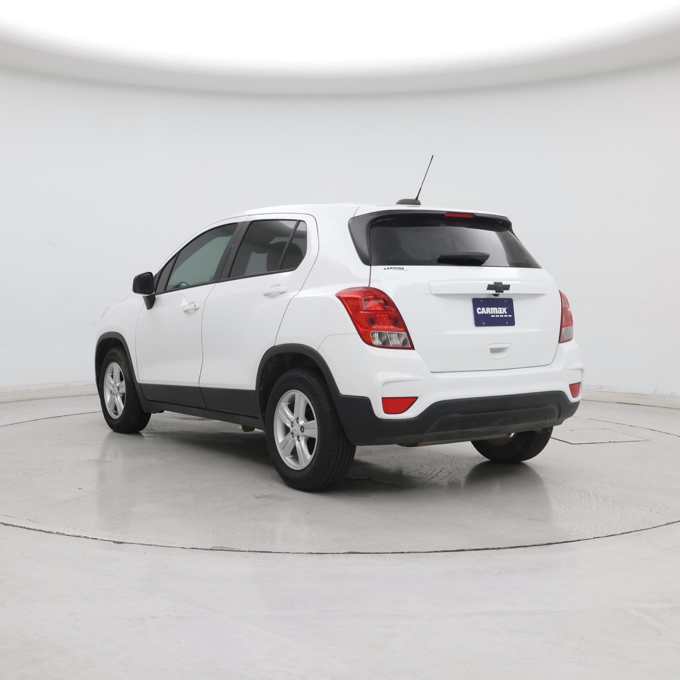Thumbnail: 2021 Chevrolet Trax - 2