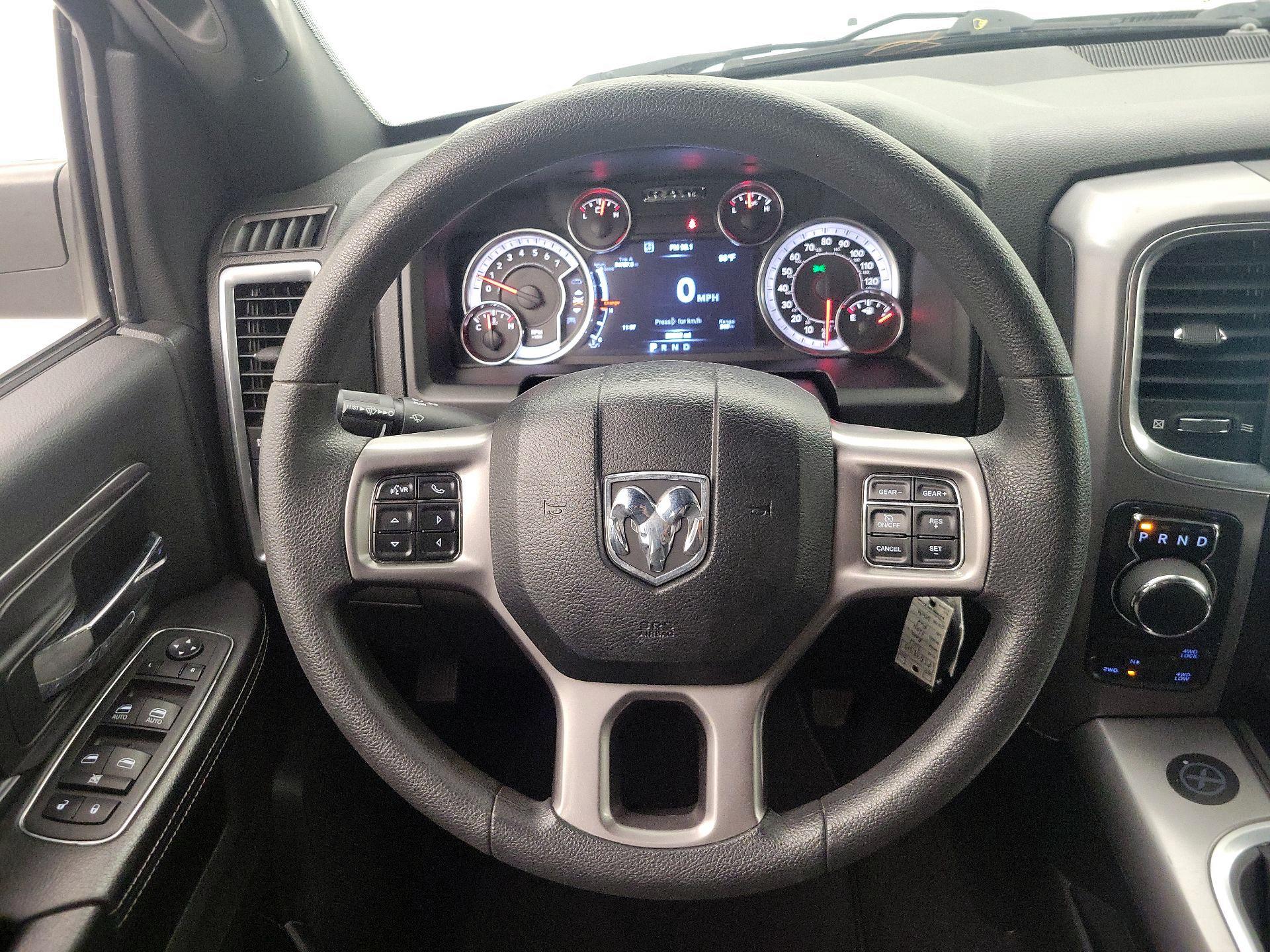 Thumbnail: 2023 RAM 1500 Classic - 10