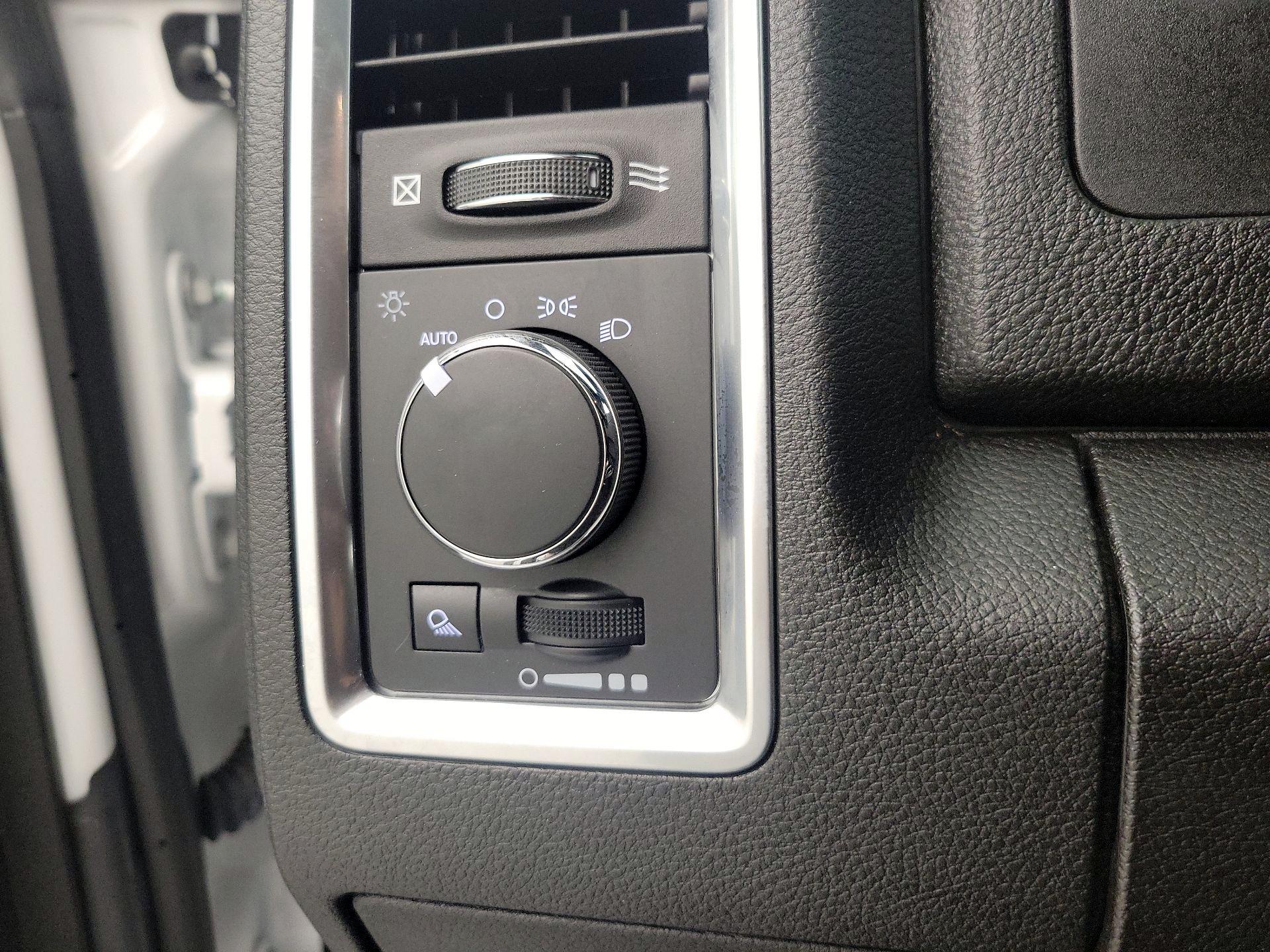 Thumbnail: 2023 RAM 1500 Classic - 13