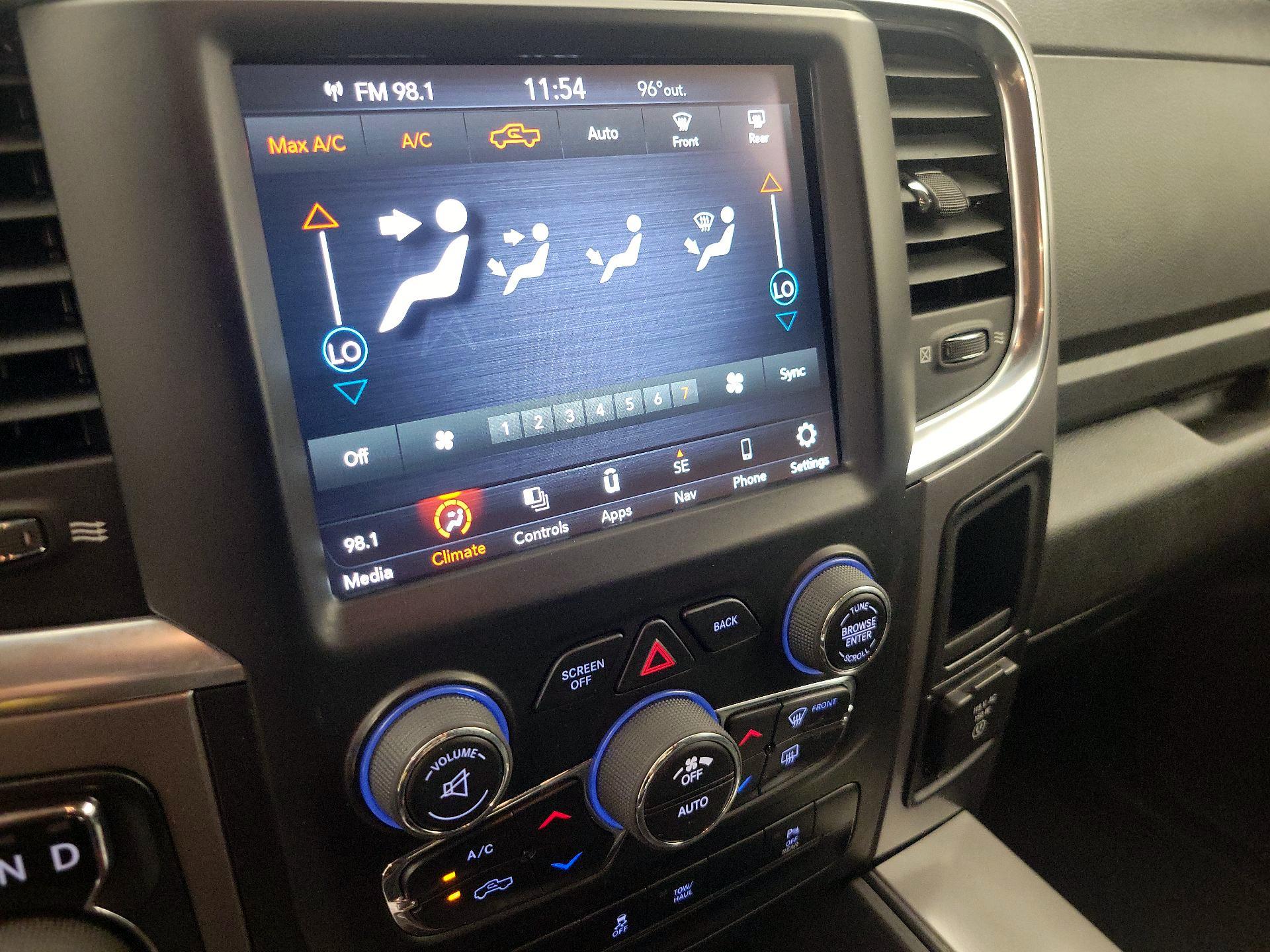 Thumbnail: 2023 RAM 1500 Classic - 17