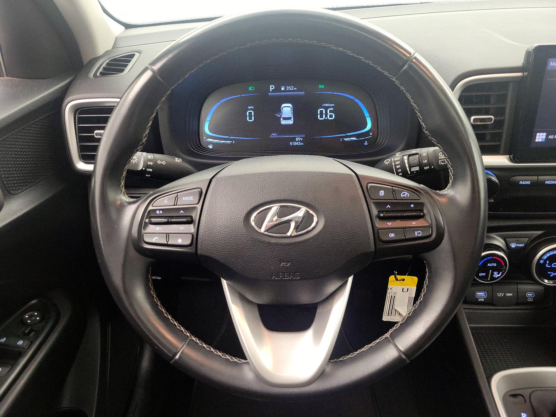 Thumbnail: 2023 Hyundai Venue - 10