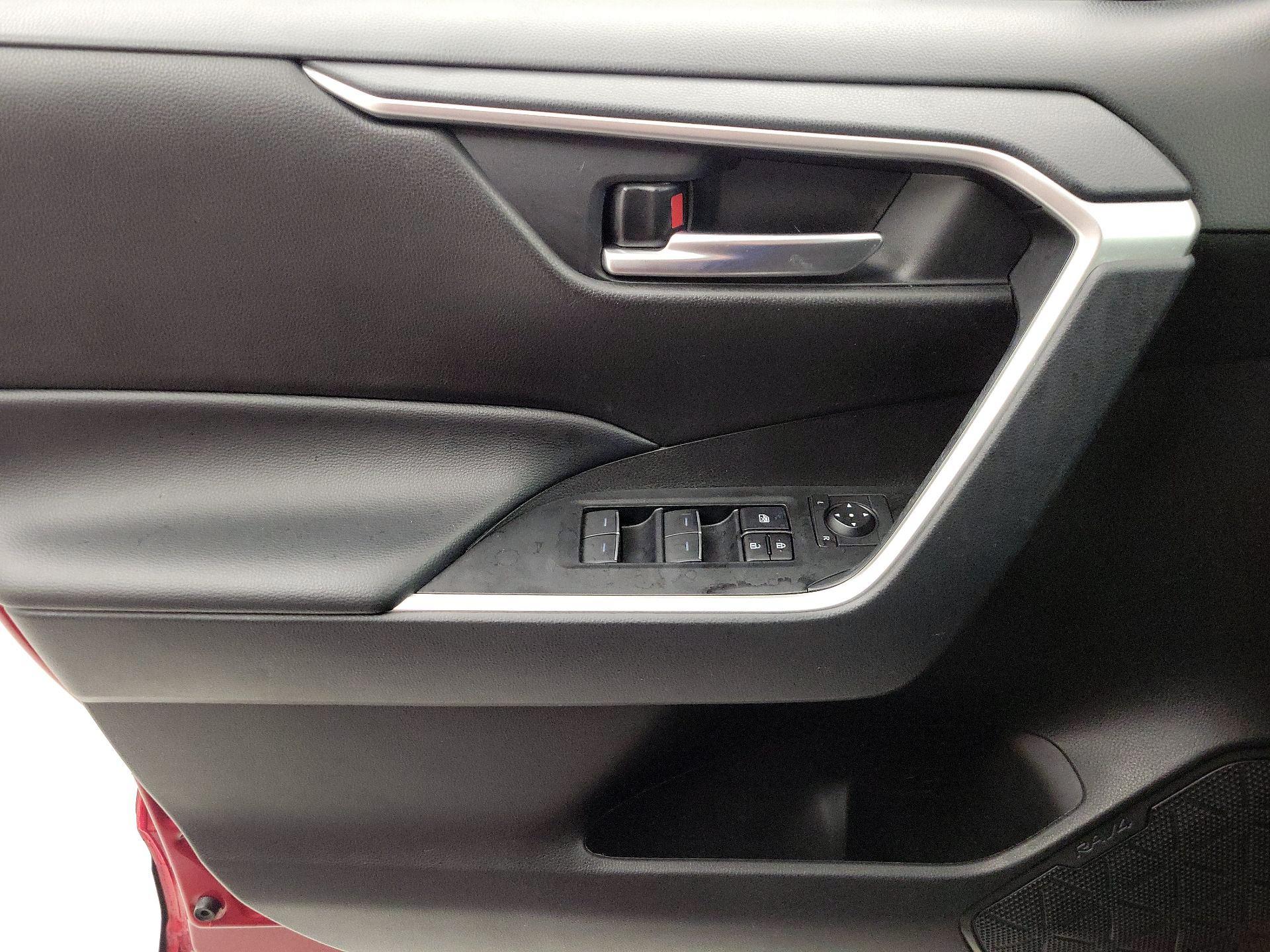 Thumbnail: 2024 Toyota RAV4 - 12