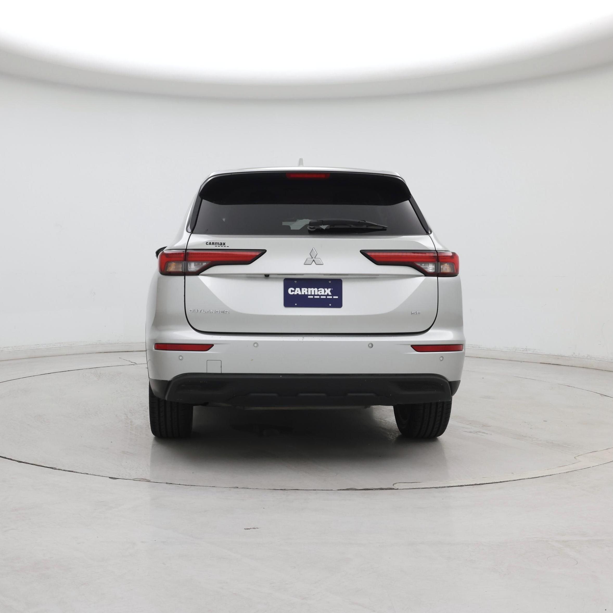 Thumbnail: 2023 Mitsubishi Outlander - 6