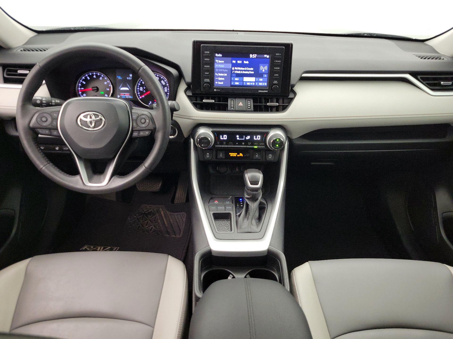 Thumbnail: 2021 Toyota RAV4 - 9