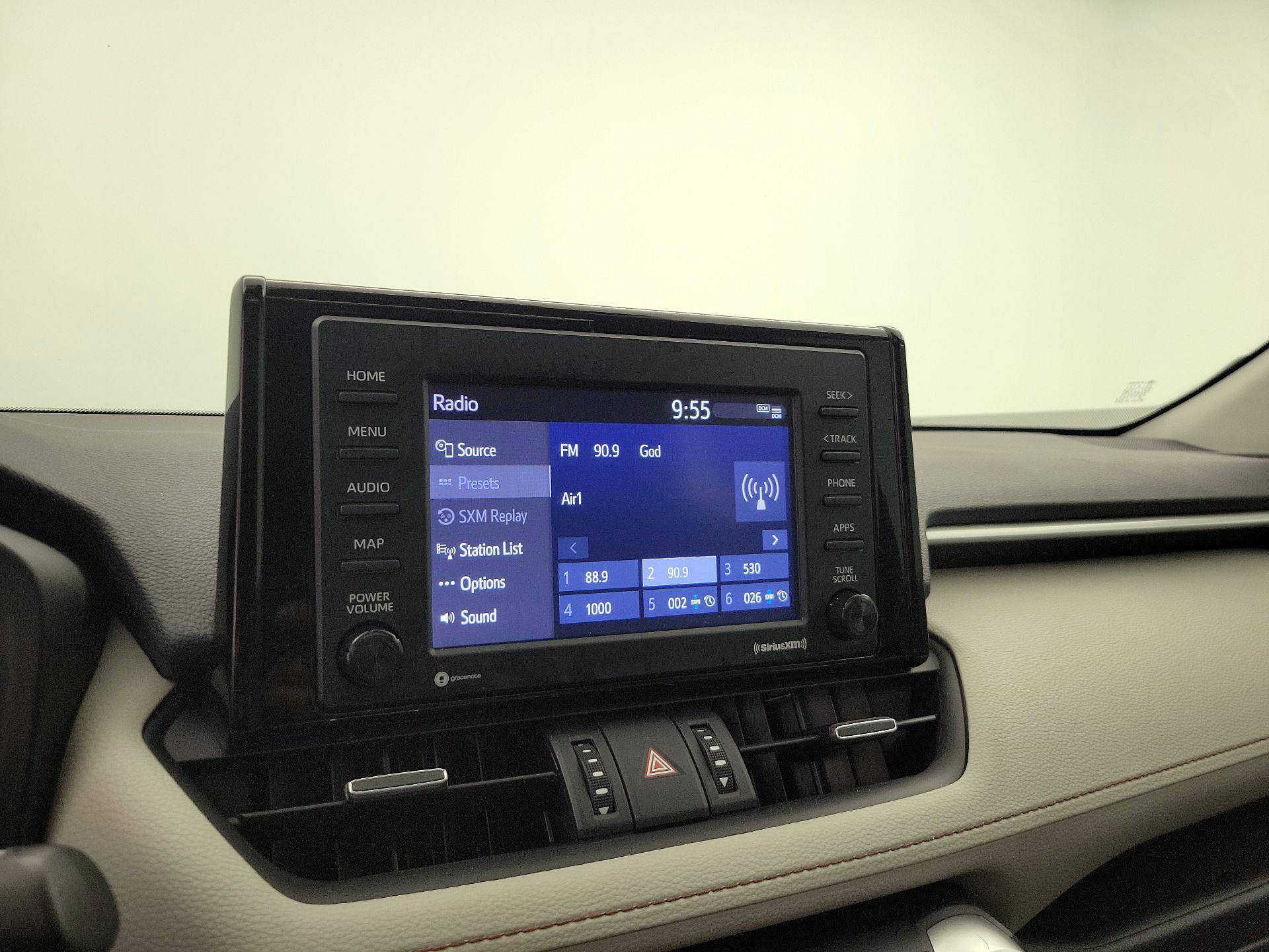 Thumbnail: 2021 Toyota RAV4 - 15