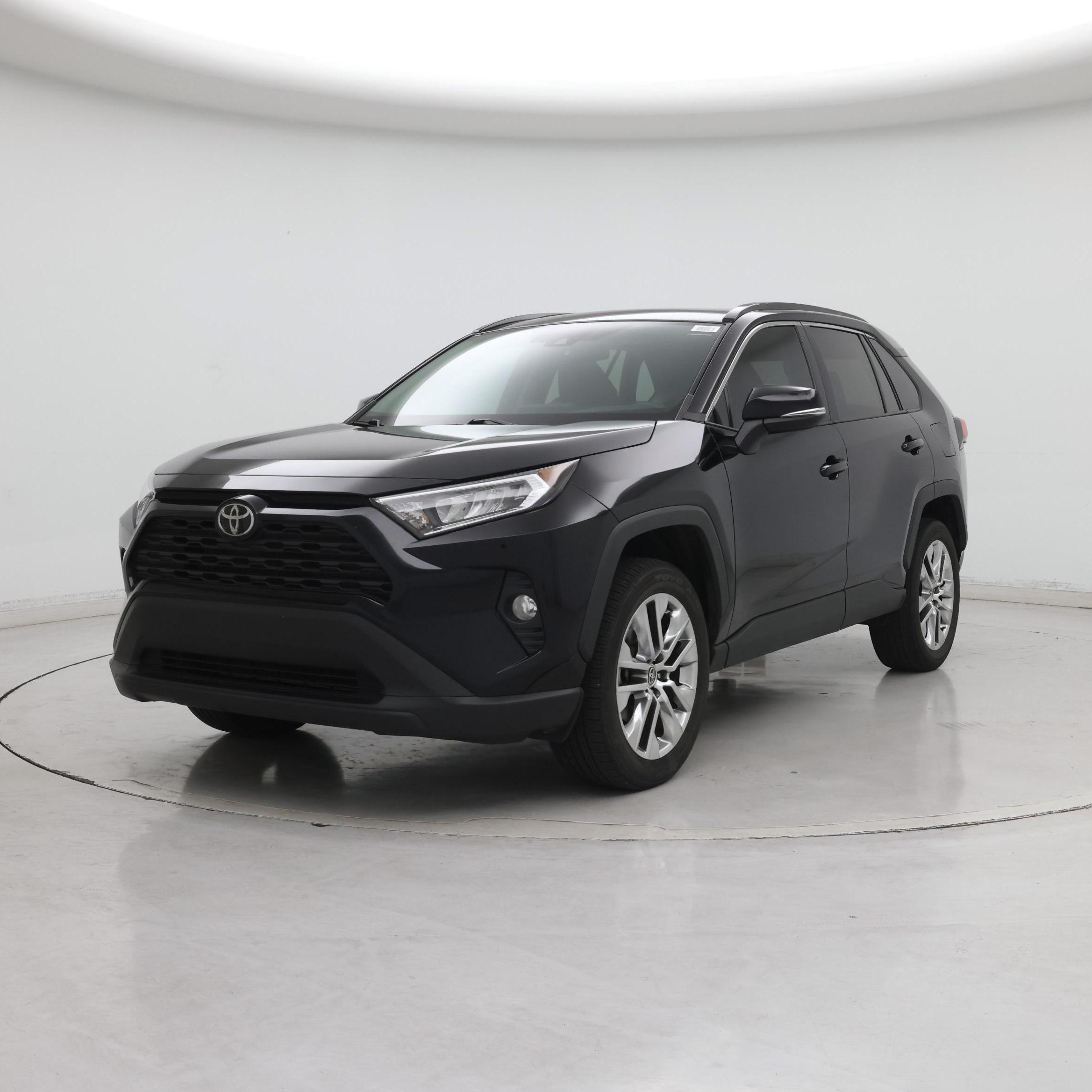 Thumbnail: 2021 Toyota RAV4 - 4