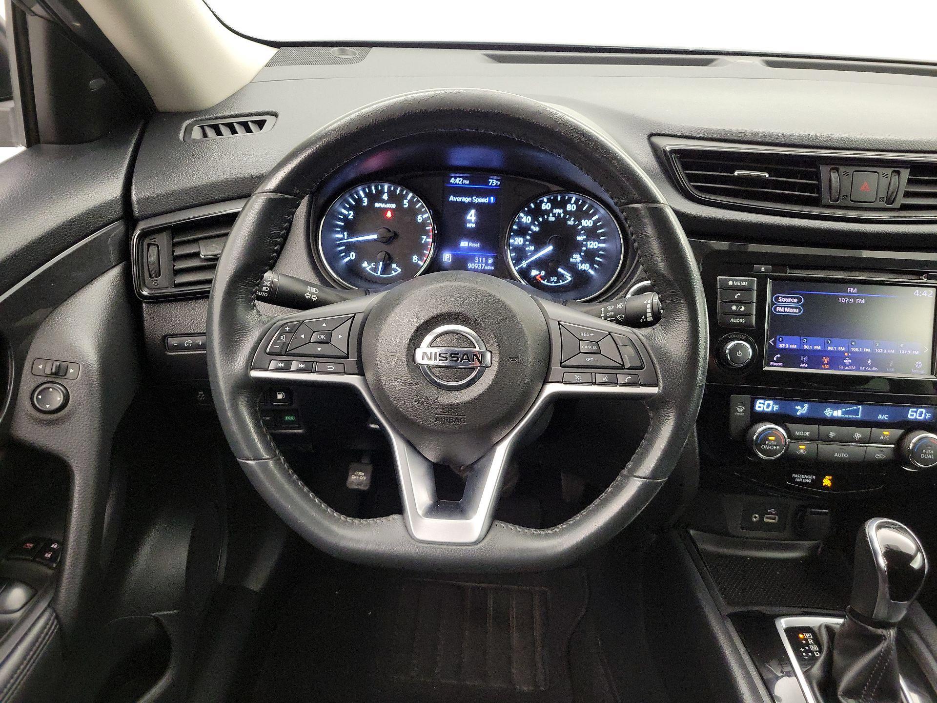 Thumbnail: 2018 Nissan Rogue - 10