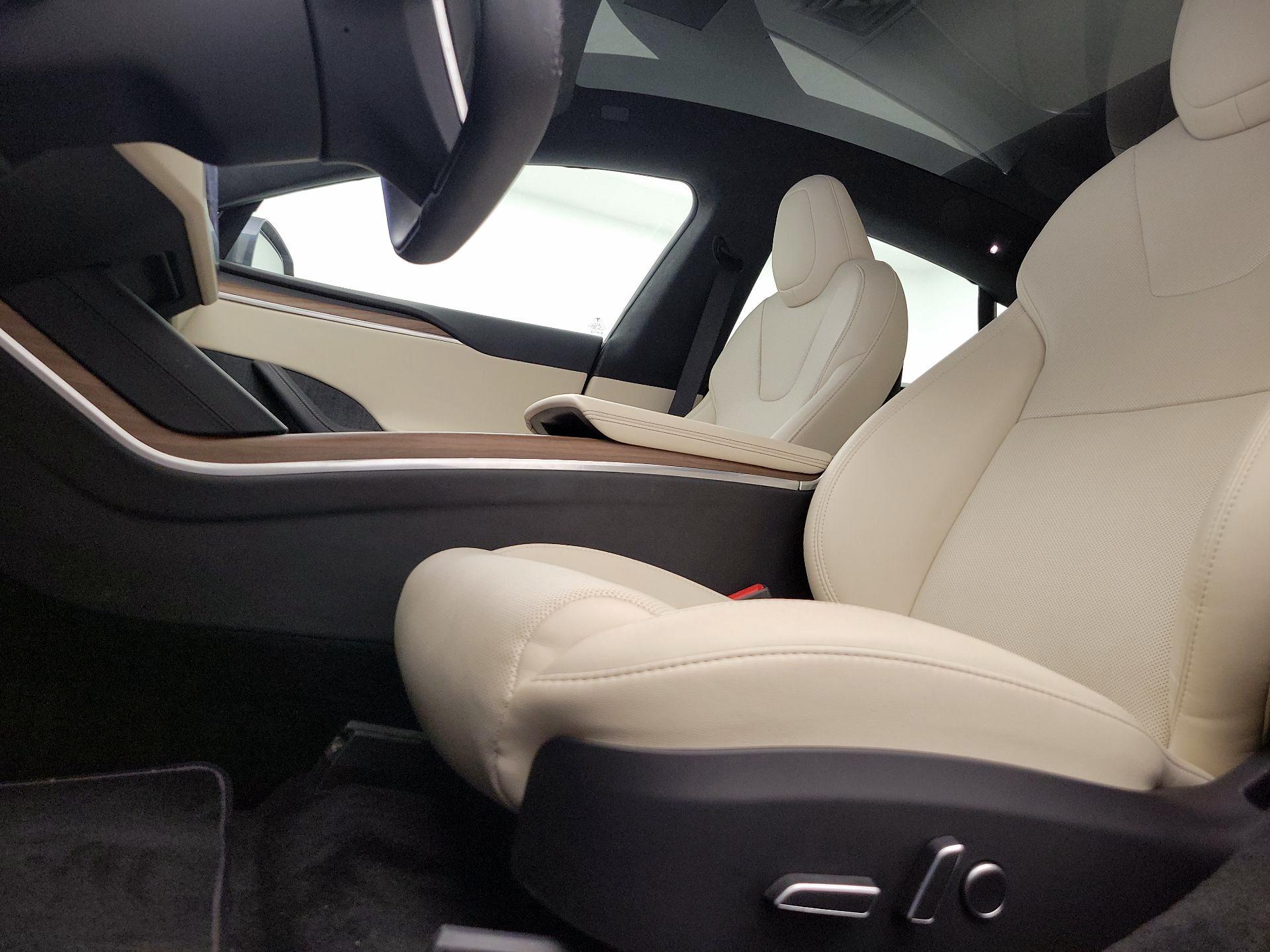Thumbnail: 2021 Tesla Model S - 11
