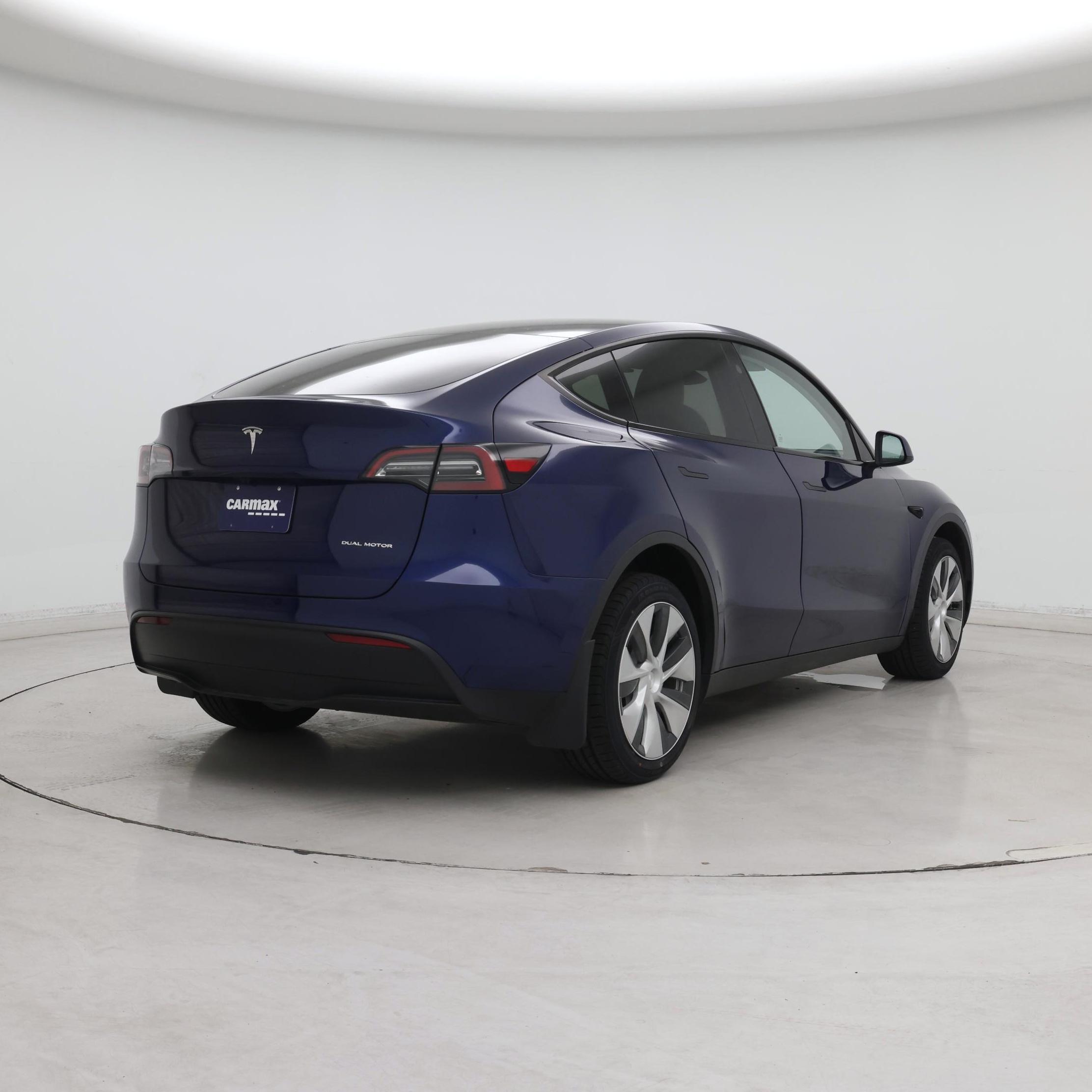 Thumbnail: 2023 Tesla Model Y - 8