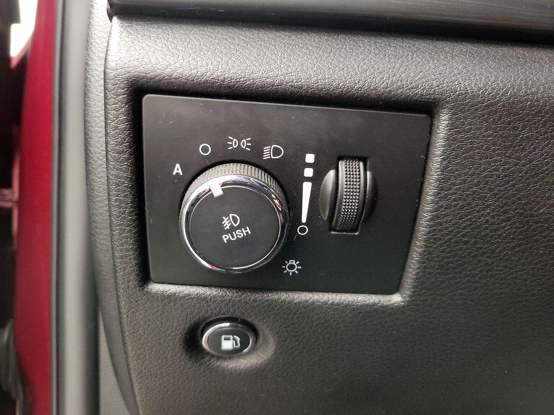 Thumbnail: 2019 Jeep Grand Cherokee - 13