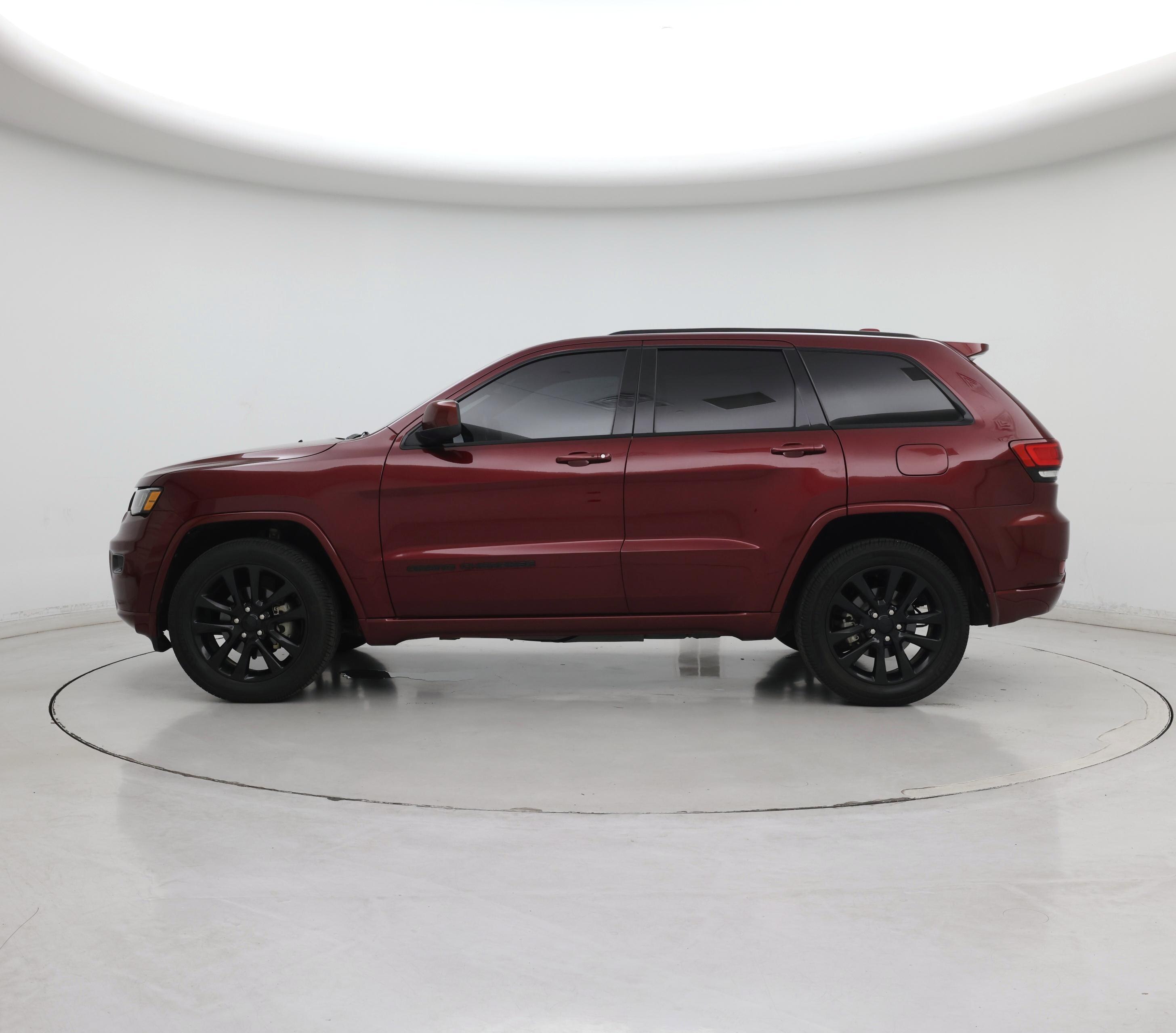 Thumbnail: 2019 Jeep Grand Cherokee - 3