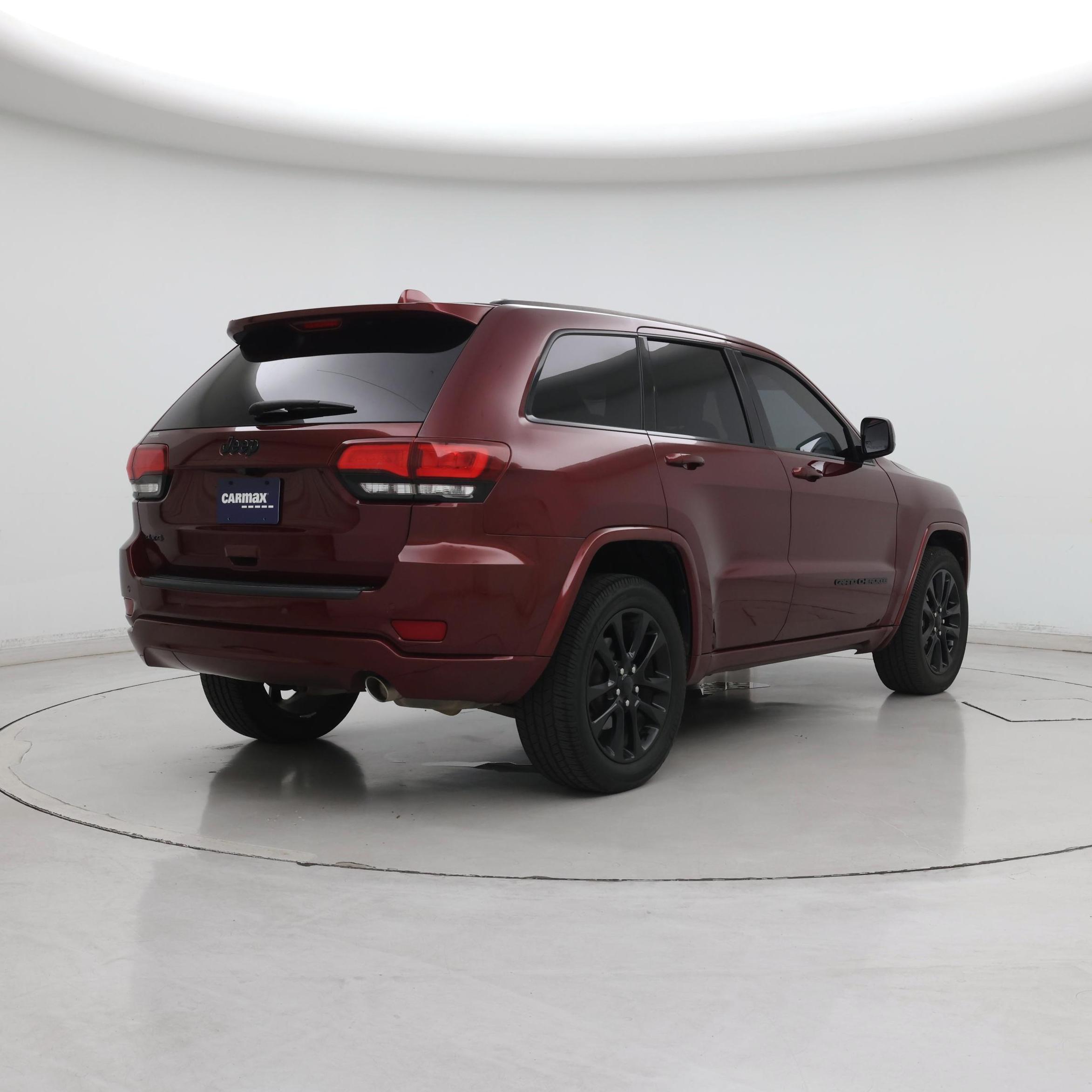 Thumbnail: 2019 Jeep Grand Cherokee - 8
