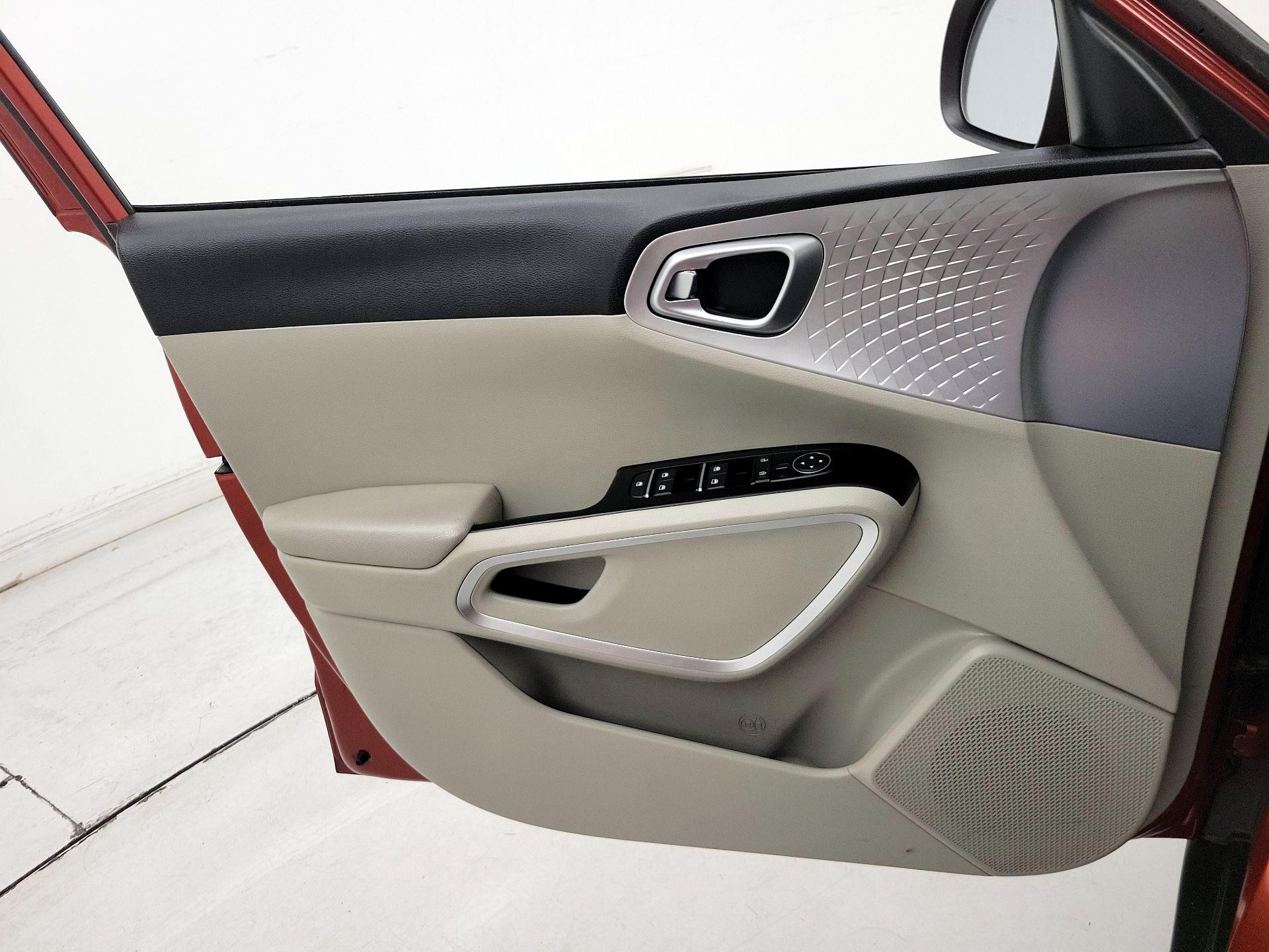 Thumbnail: 2021 Kia Soul - 12