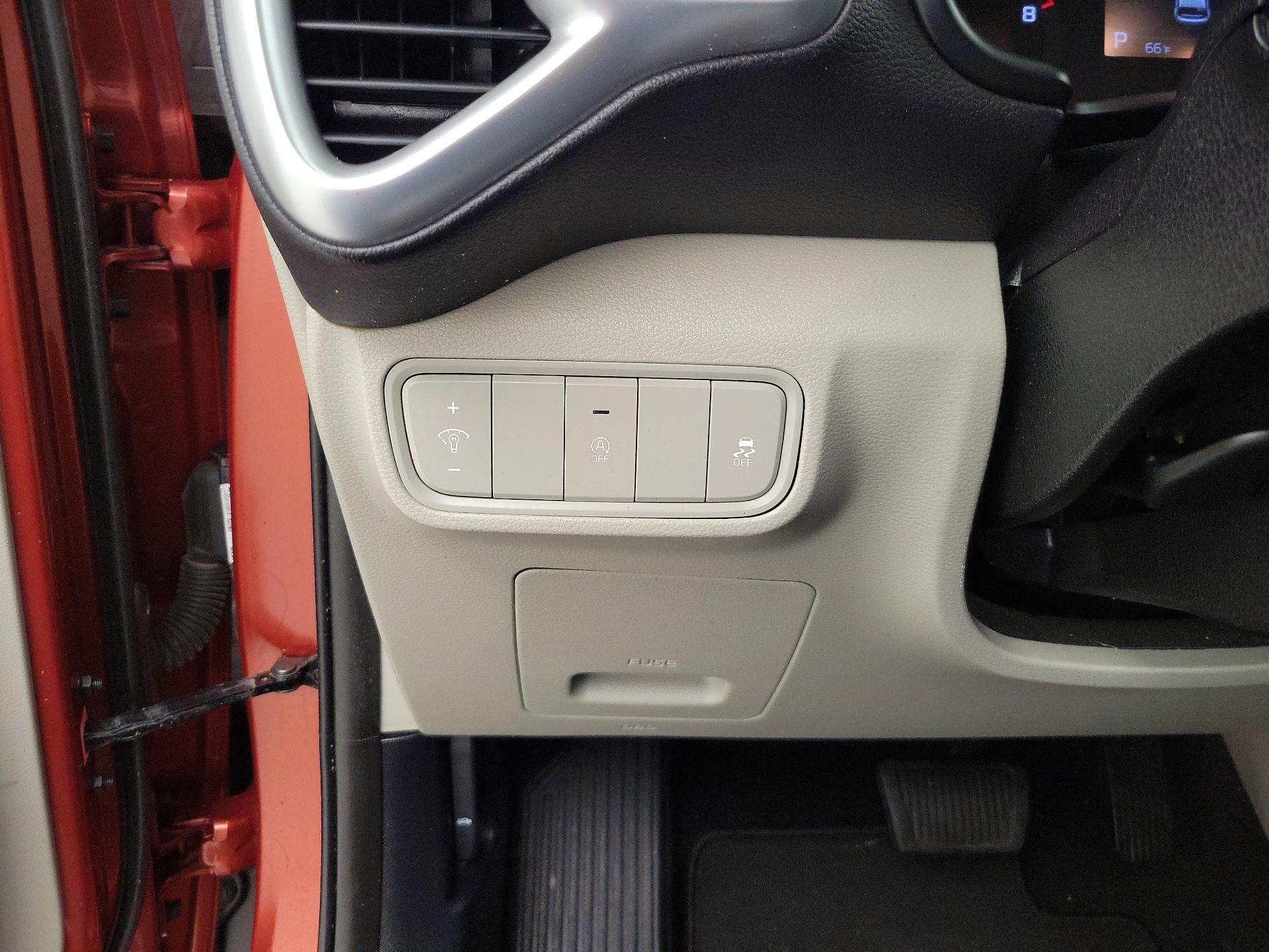 Thumbnail: 2021 Kia Soul - 13