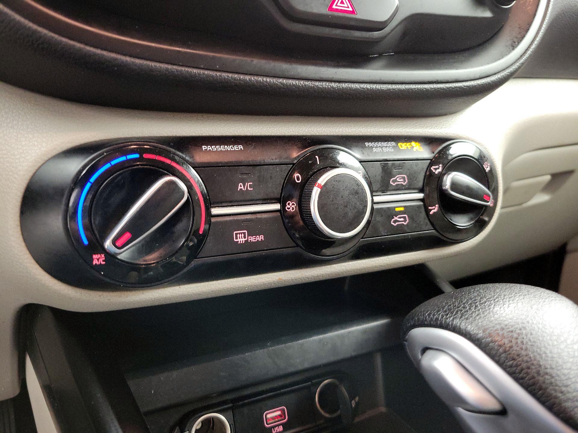 Thumbnail: 2021 Kia Soul - 16