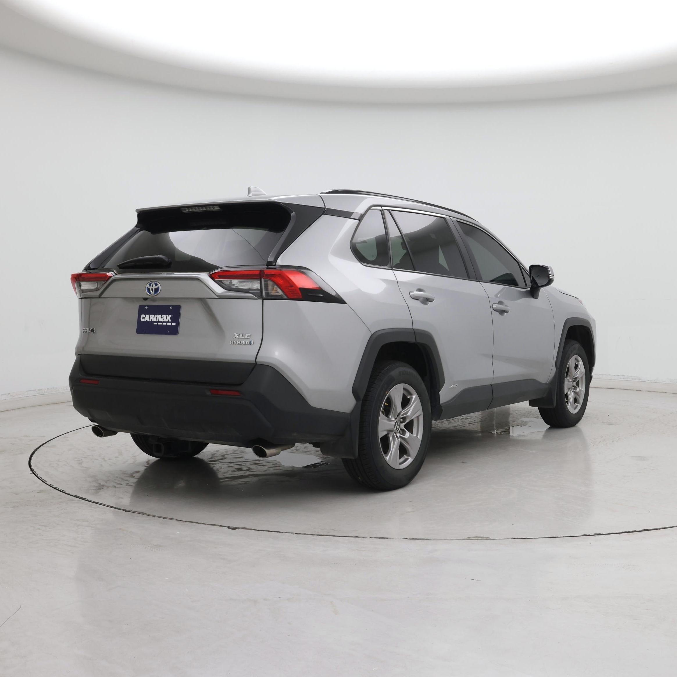 Thumbnail: 2022 Toyota RAV4 - 8