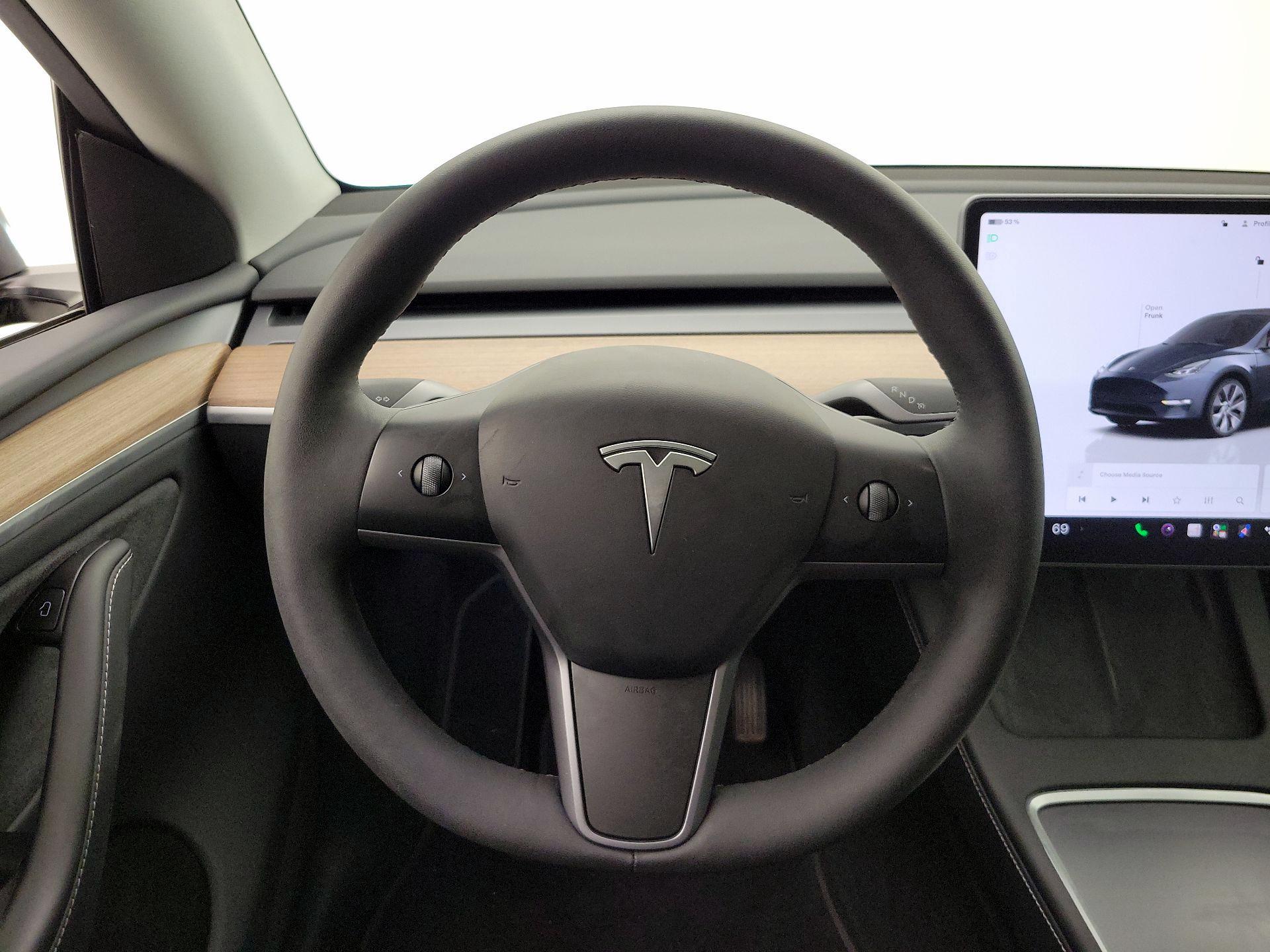 Thumbnail: 2023 Tesla Model Y - 10