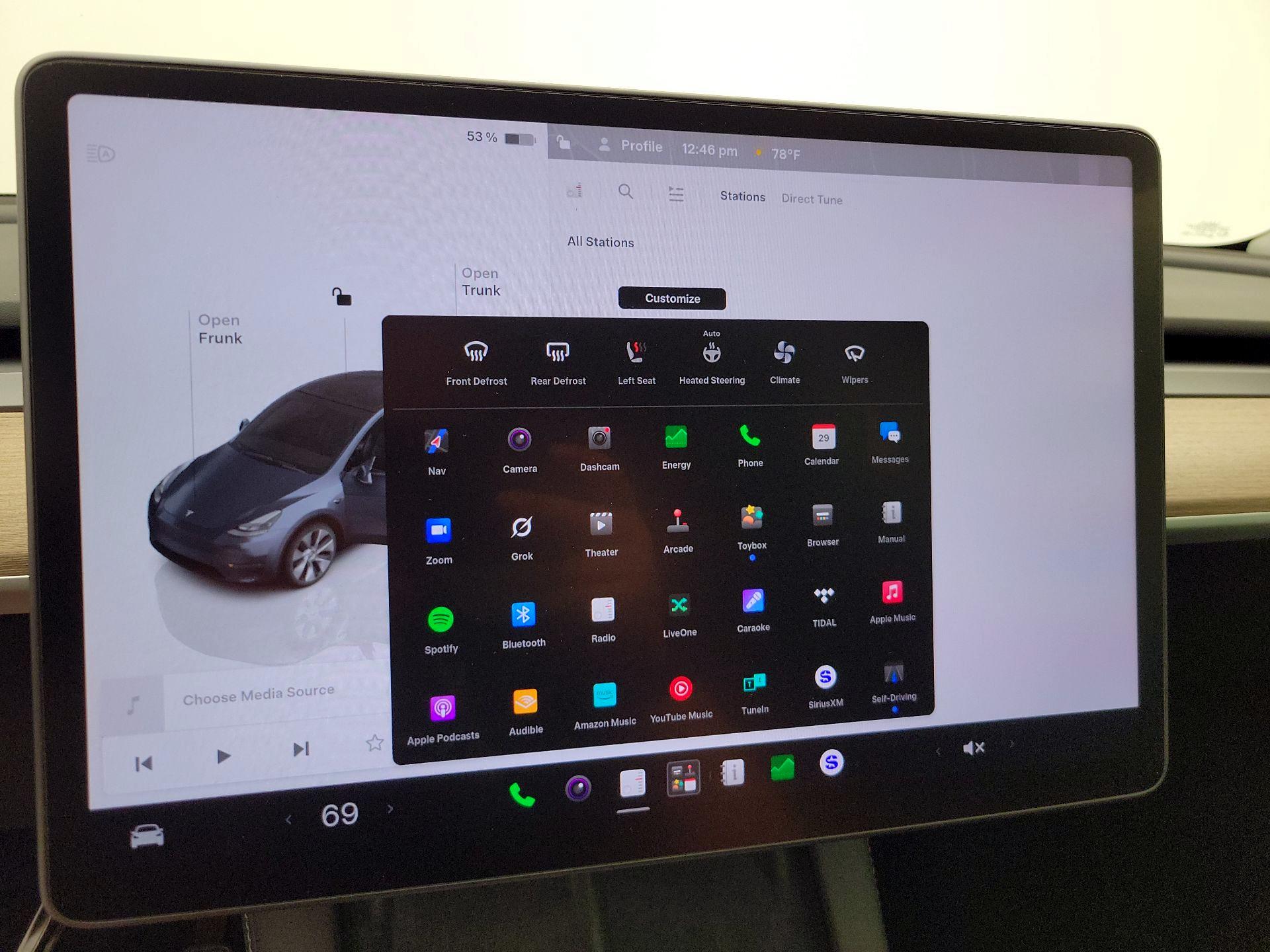 Thumbnail: 2023 Tesla Model Y - 16