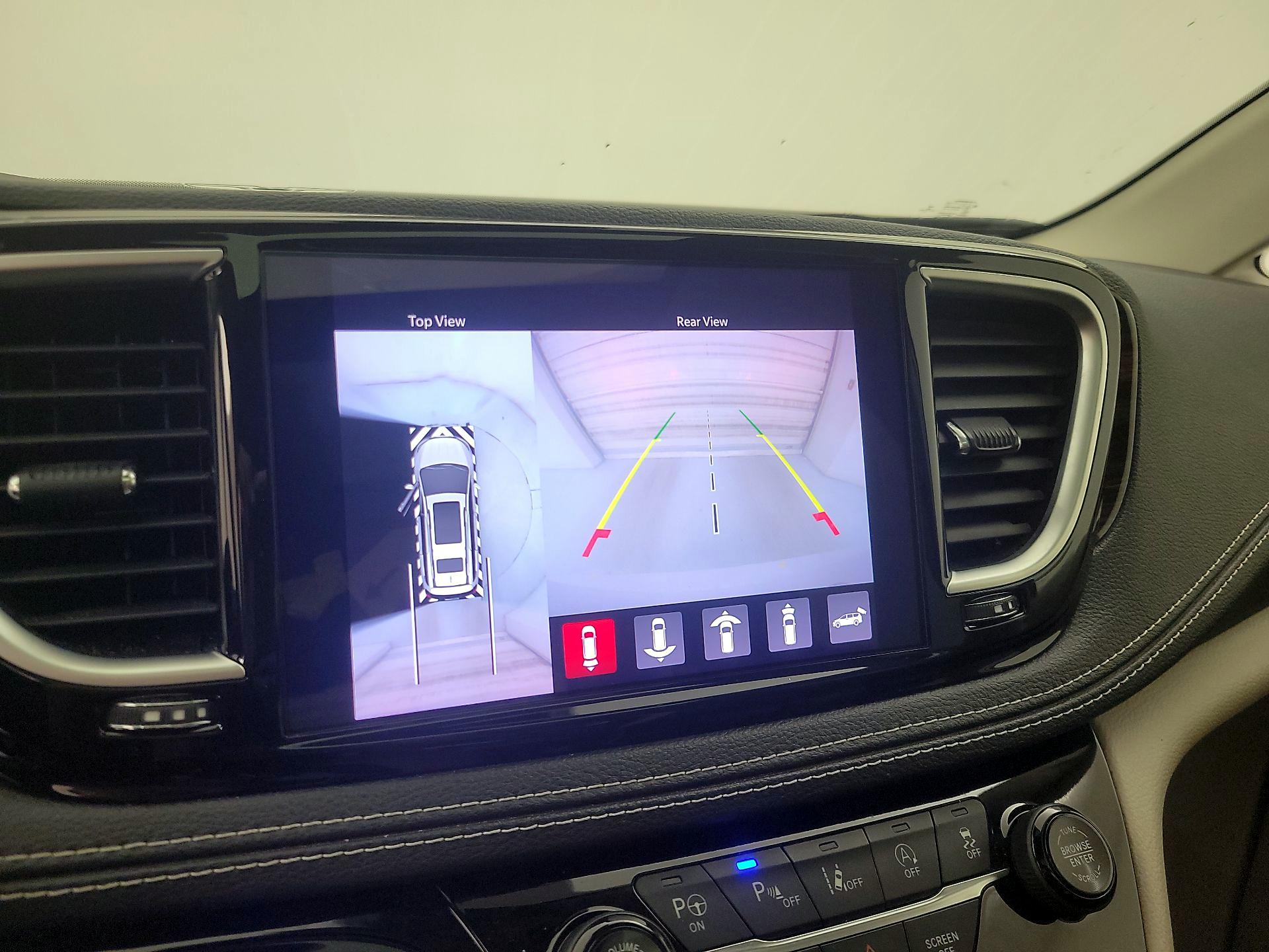 Thumbnail: 2022 Chrysler Pacifica - 15