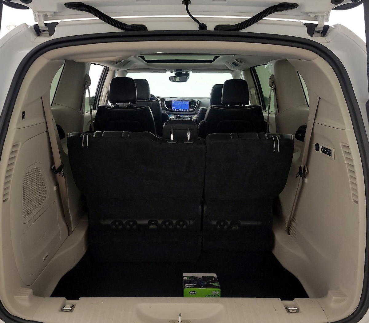 Trunk/Cargo (Seats Up)