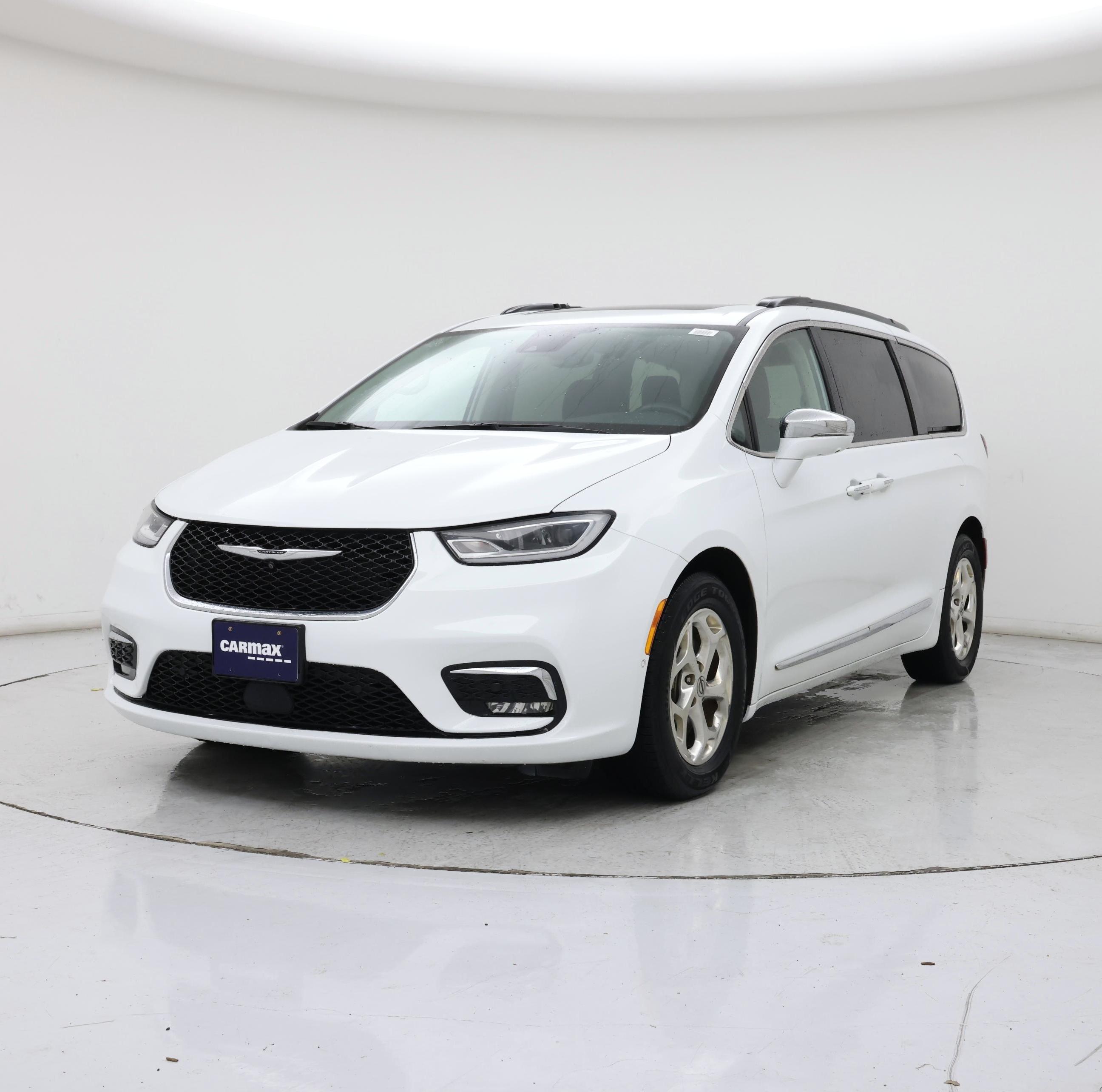 Thumbnail: 2022 Chrysler Pacifica - 4