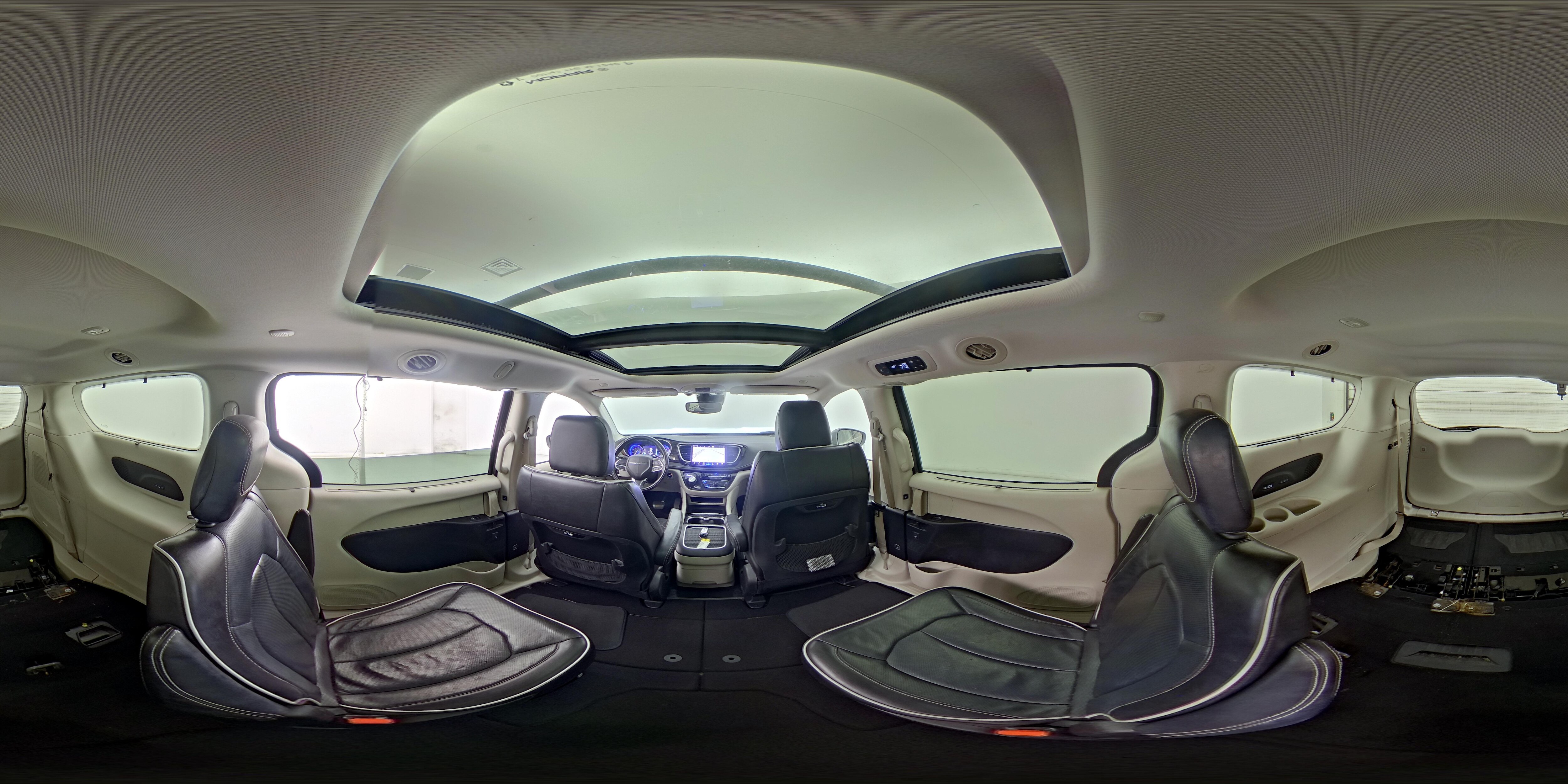 2022 Chrysler Pacifica Limited - Photo 29