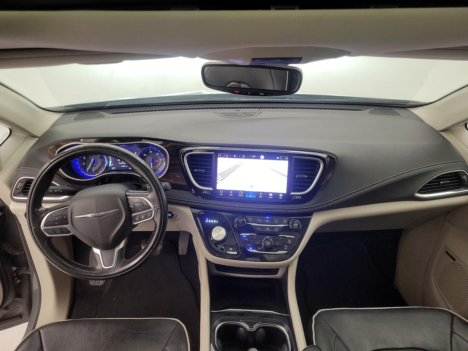 2022 Chrysler Pacifica Limited - Photo 10