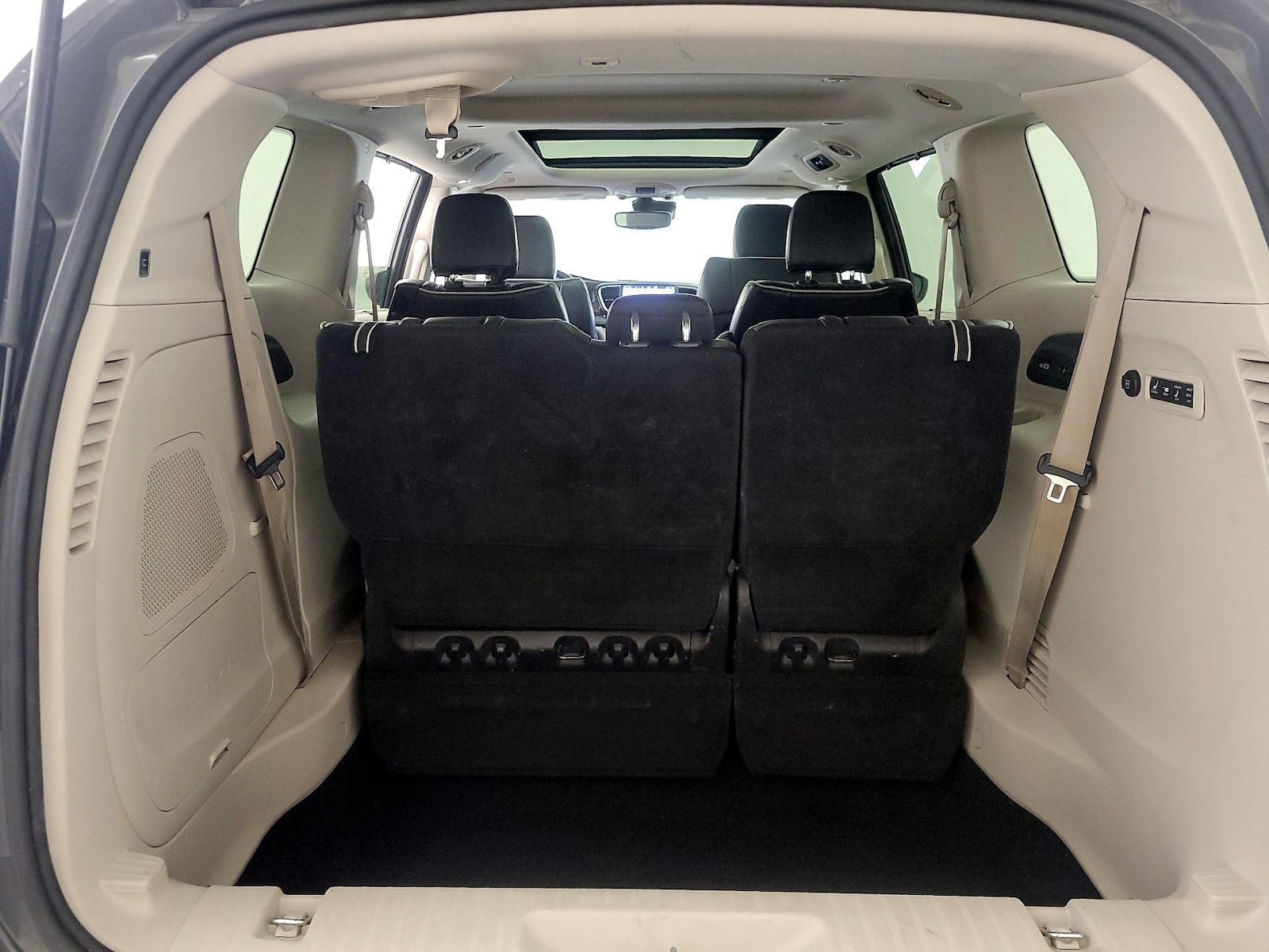 2022 Chrysler Pacifica Limited - Photo 24