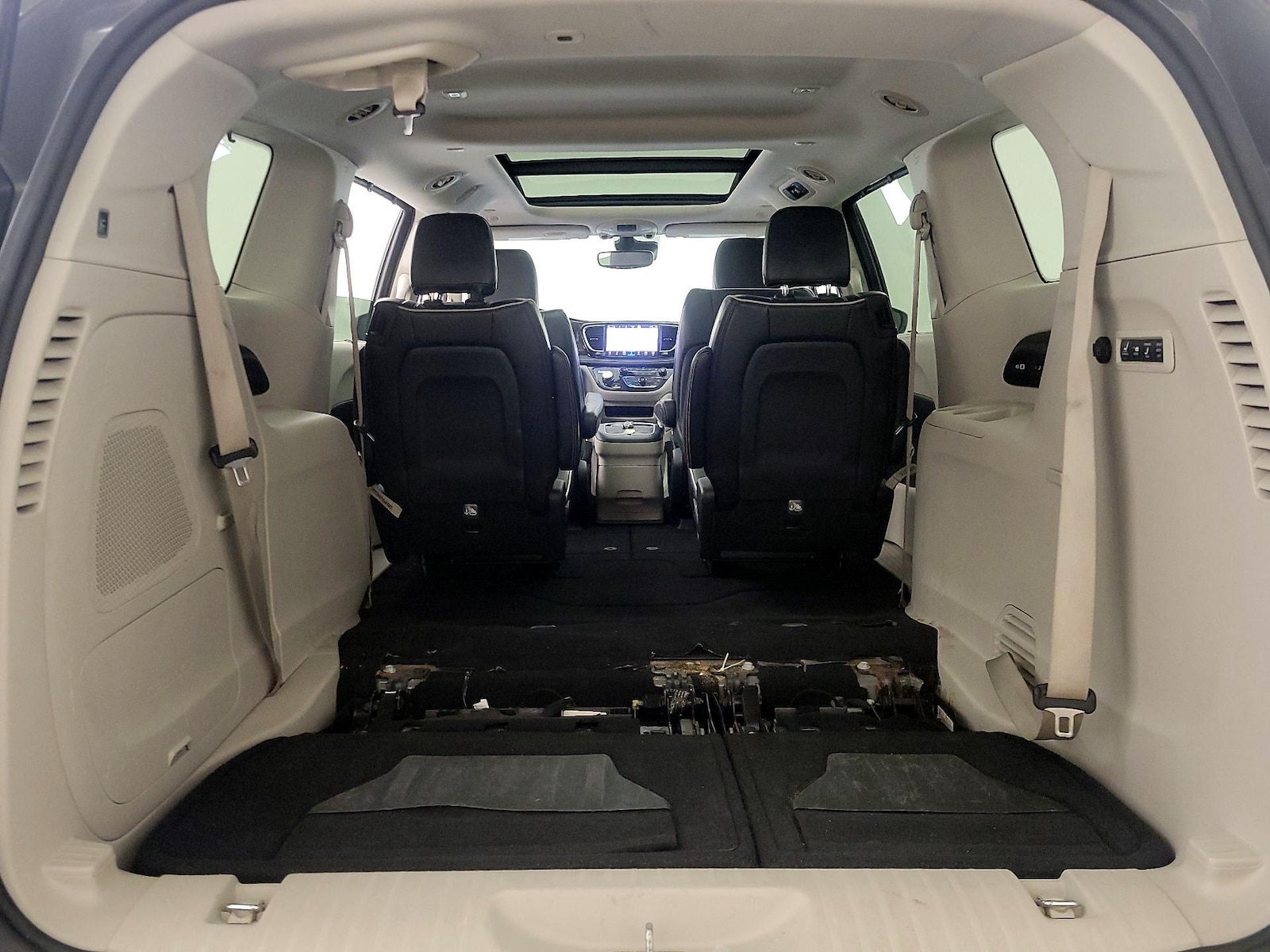 2022 Chrysler Pacifica Limited - Photo 25