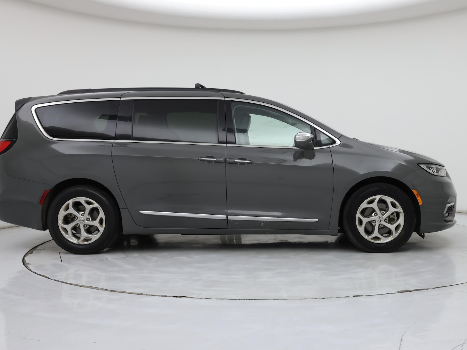 2022 Chrysler Pacifica Limited - Photo 8