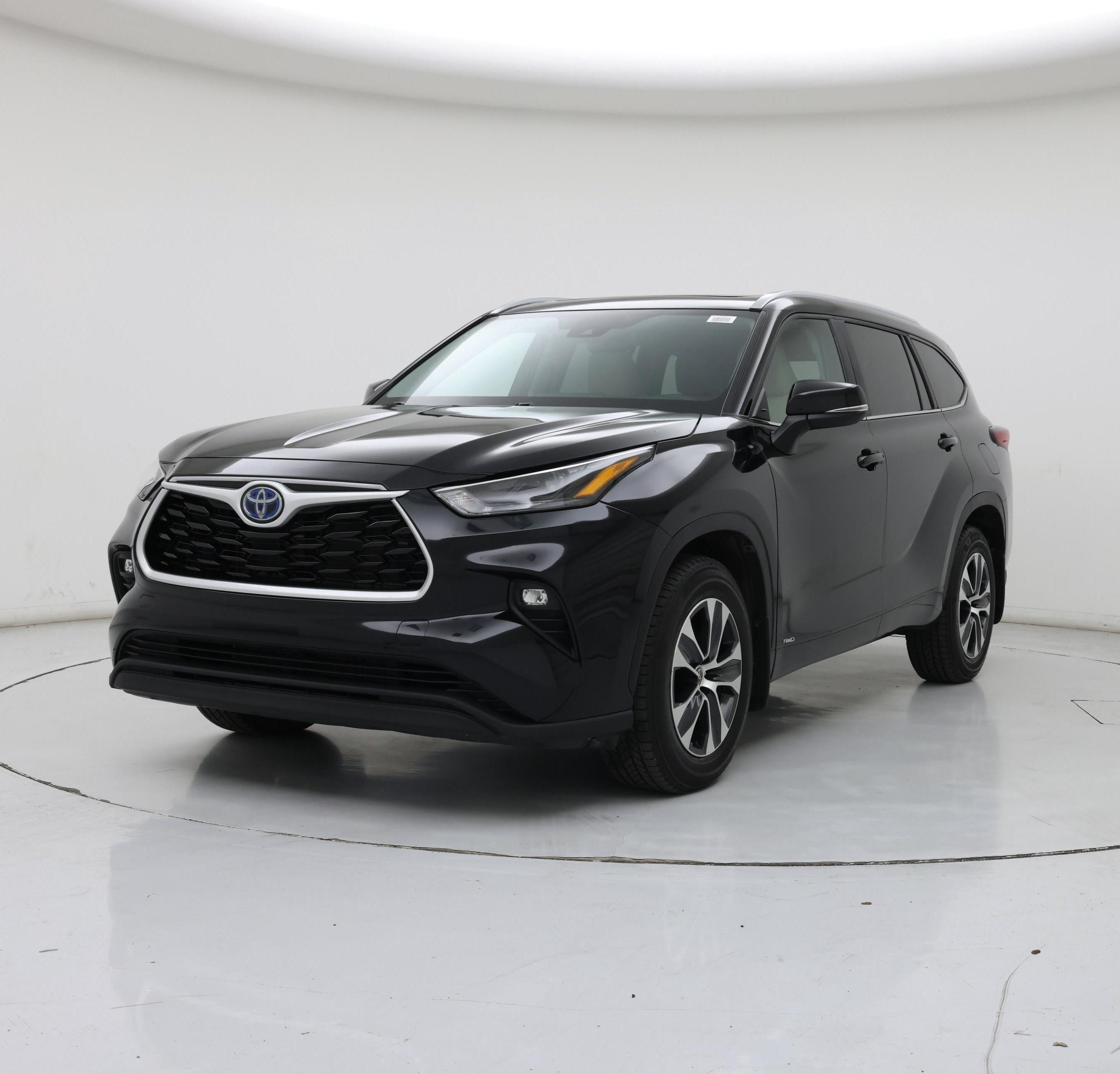 Thumbnail: 2023 Toyota Highlander - 4