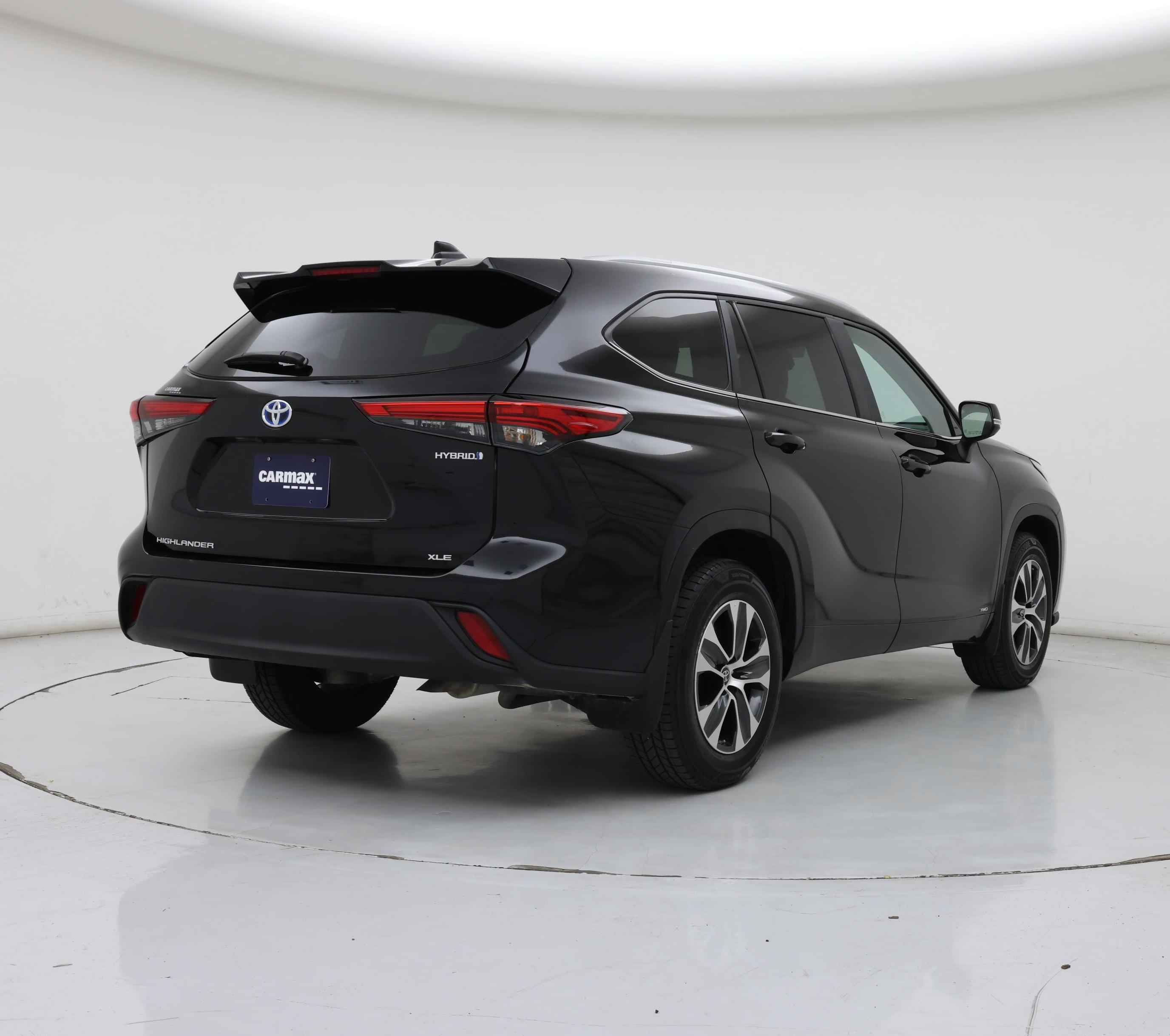 Thumbnail: 2023 Toyota Highlander - 8