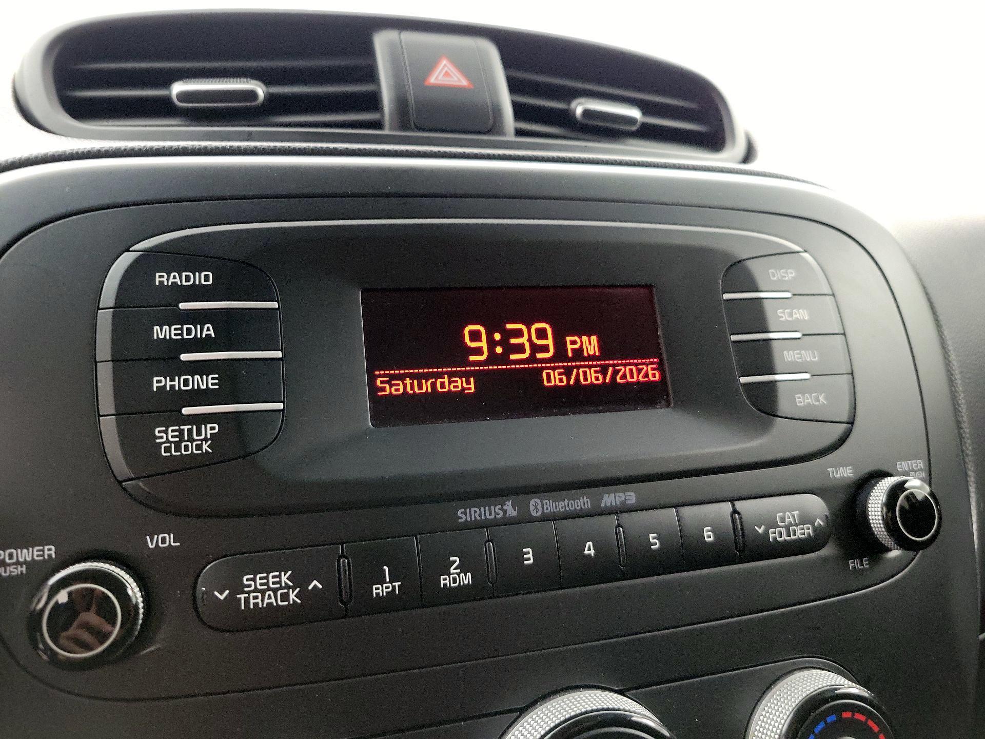 Thumbnail: 2014 Kia Soul - 14