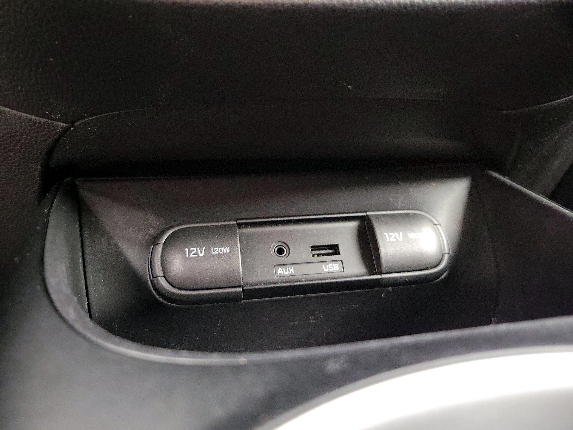 Thumbnail: 2014 Kia Soul - 17