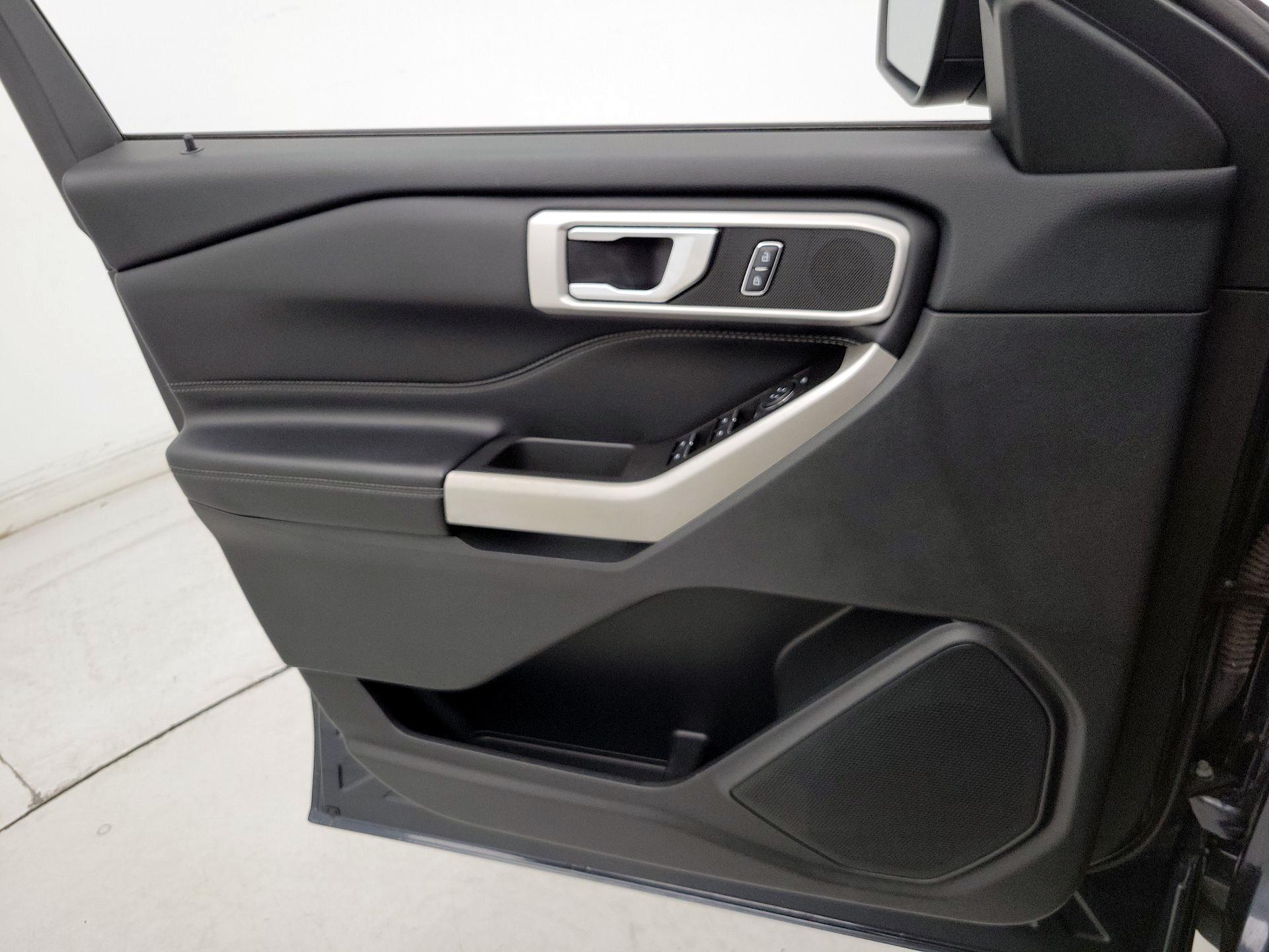Thumbnail: 2022 Ford Explorer - 12