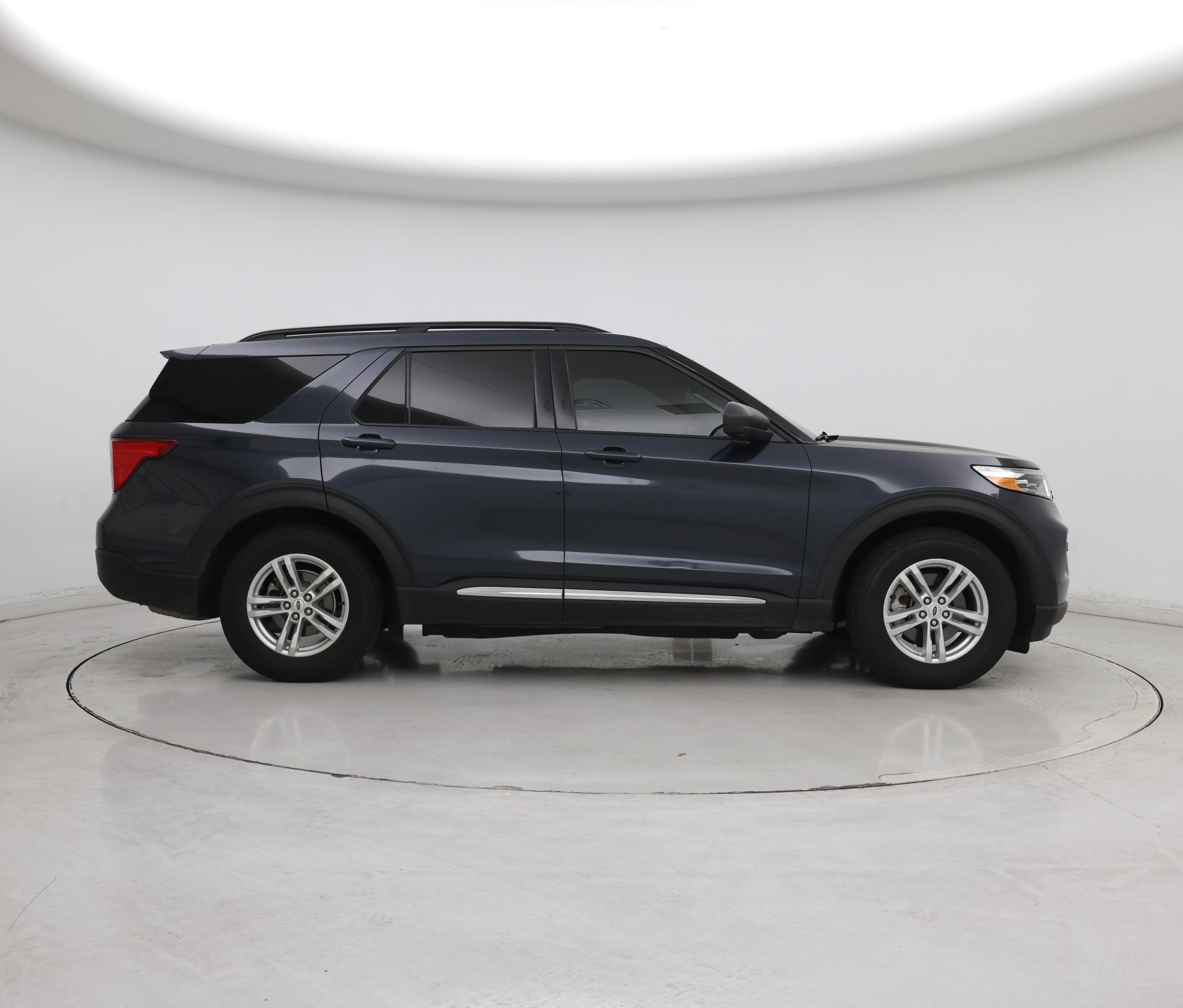 Thumbnail: 2022 Ford Explorer - 7