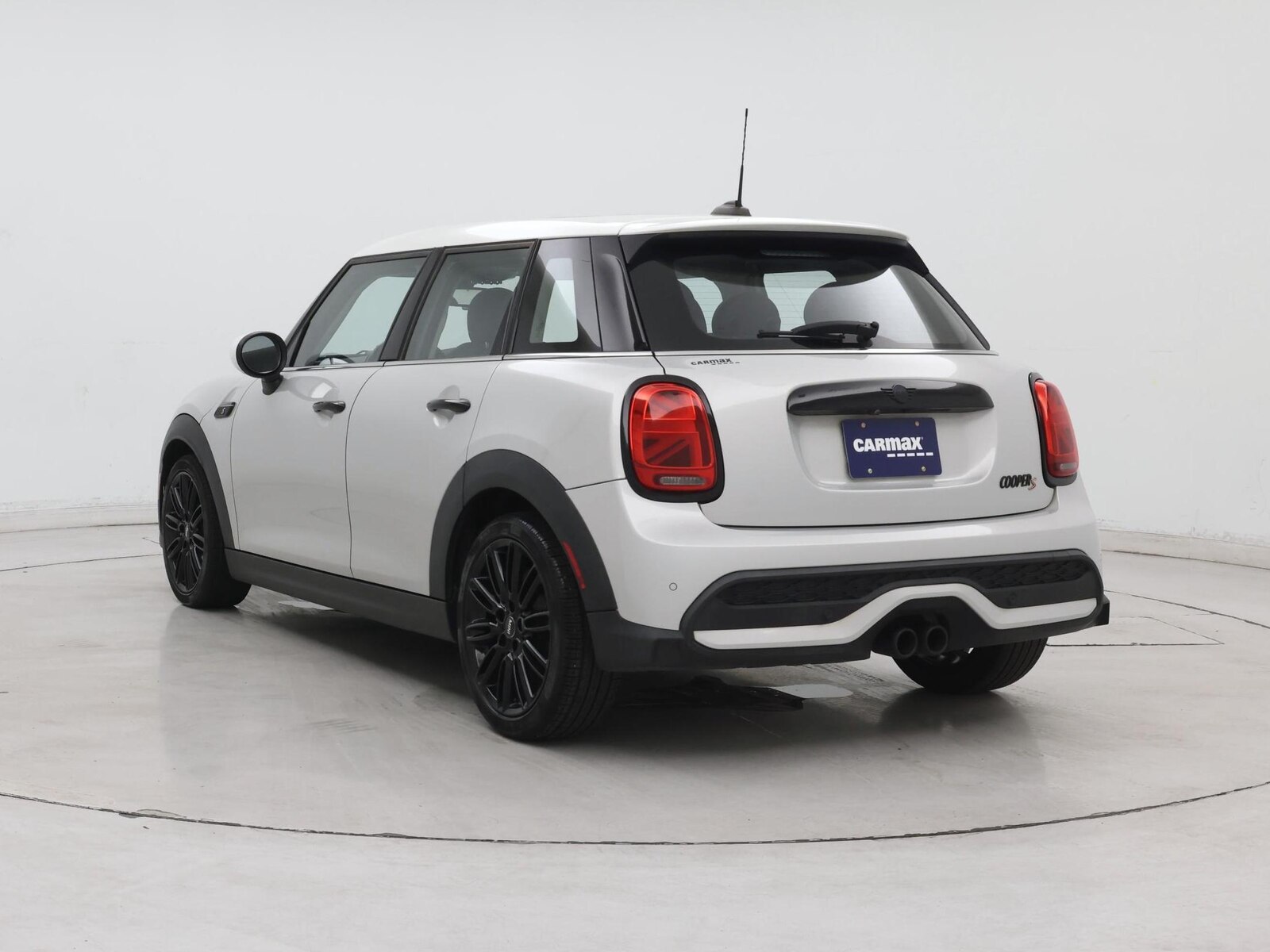2023 MINI Hardtop 4 Door S - Photo 3