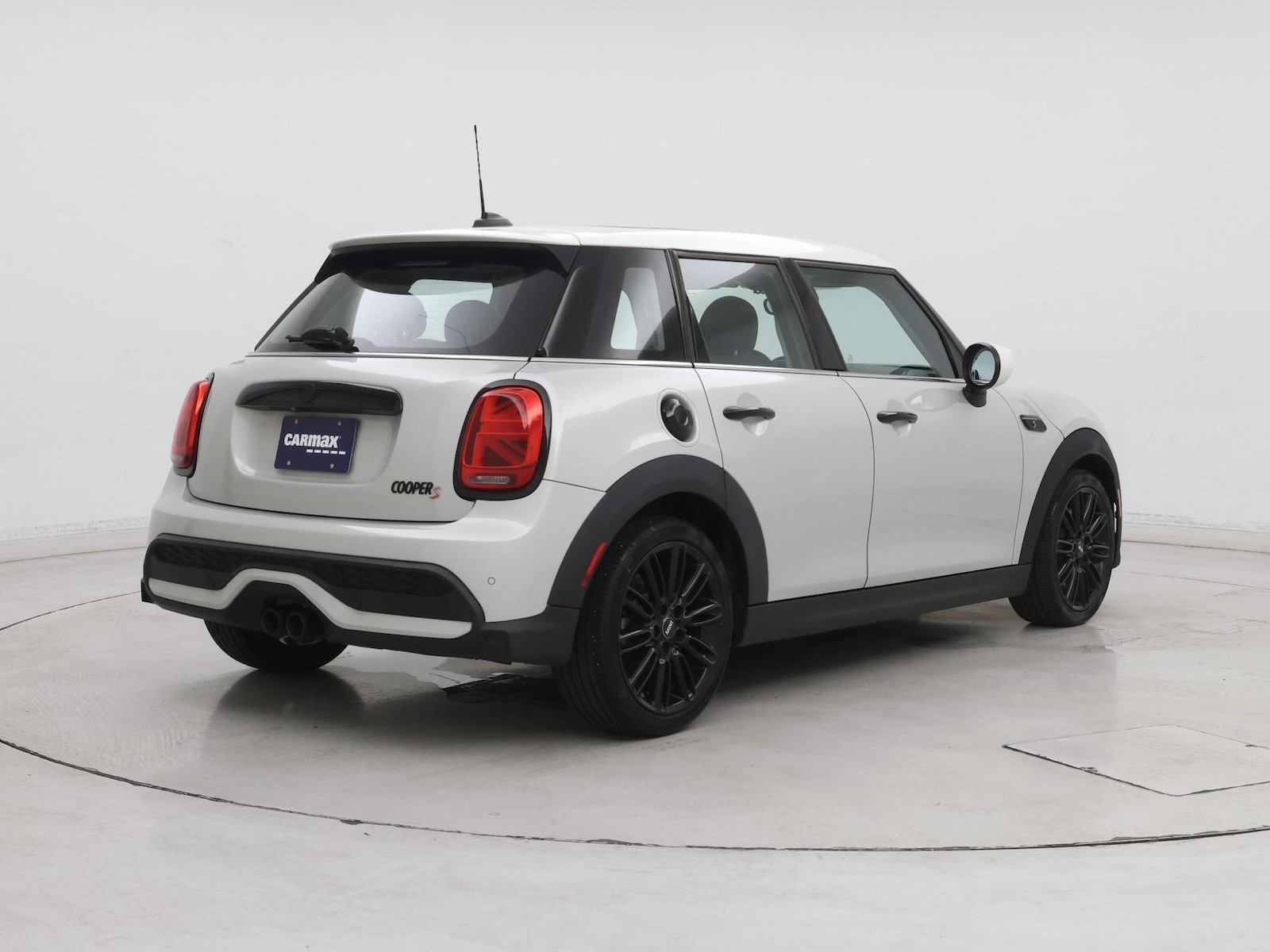 2023 MINI Hardtop 4 Door S - Photo 9
