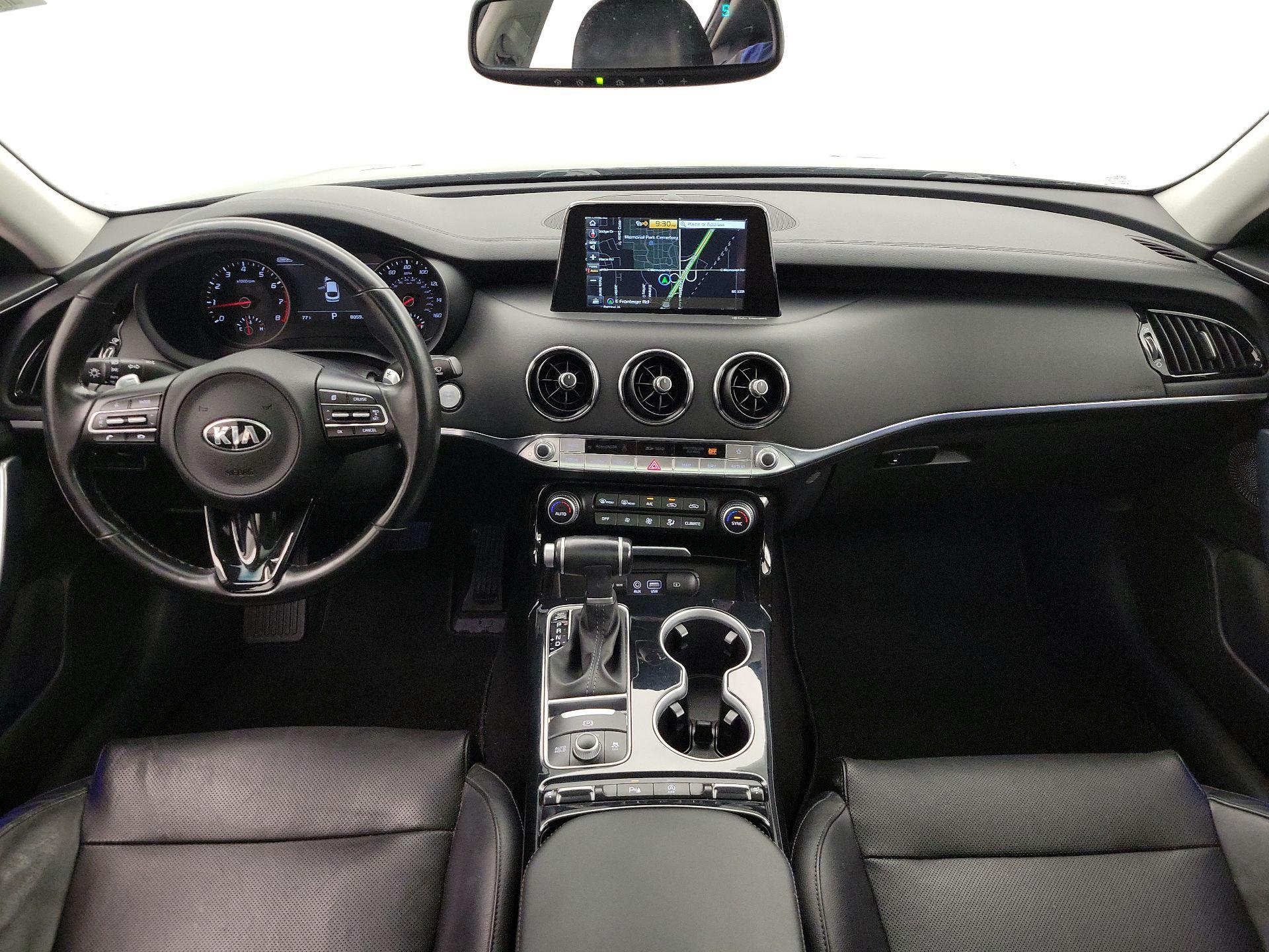 Thumbnail: 2018 Kia Stinger - 9