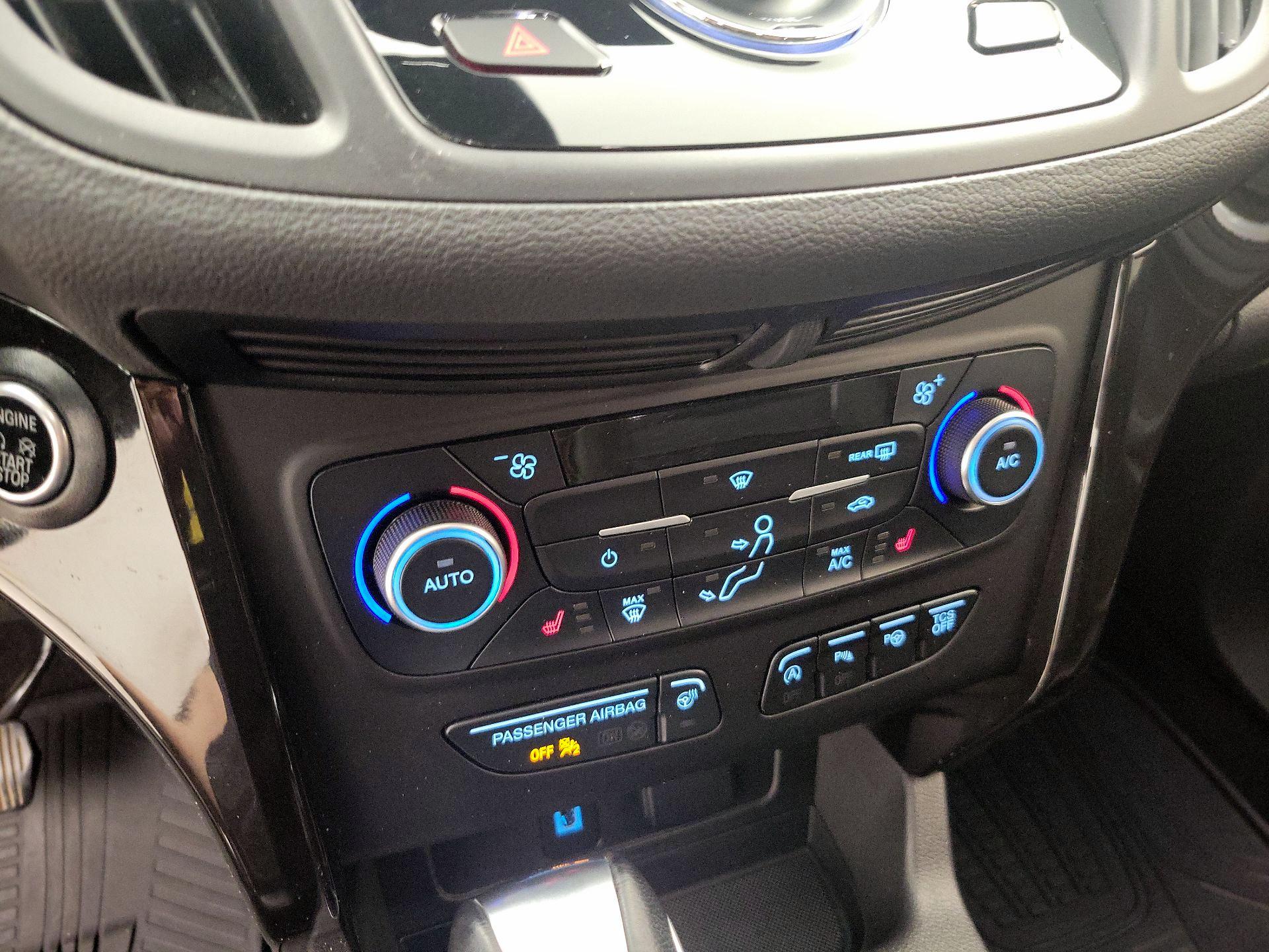 Thumbnail: 2019 Ford Escape - 17