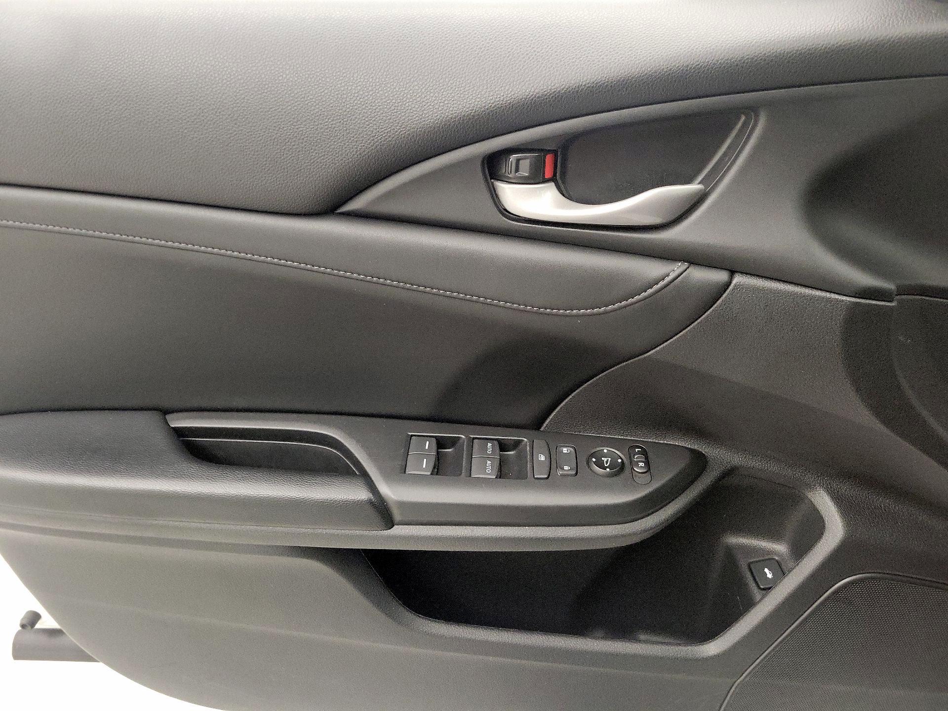 Thumbnail: 2020 Honda Insight - 12