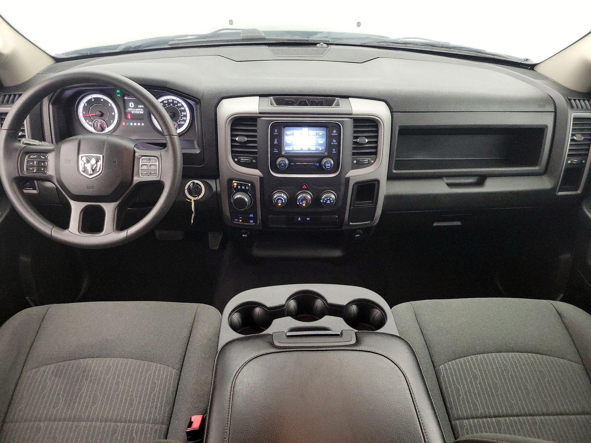 Thumbnail: 2023 RAM 1500 Classic - 9